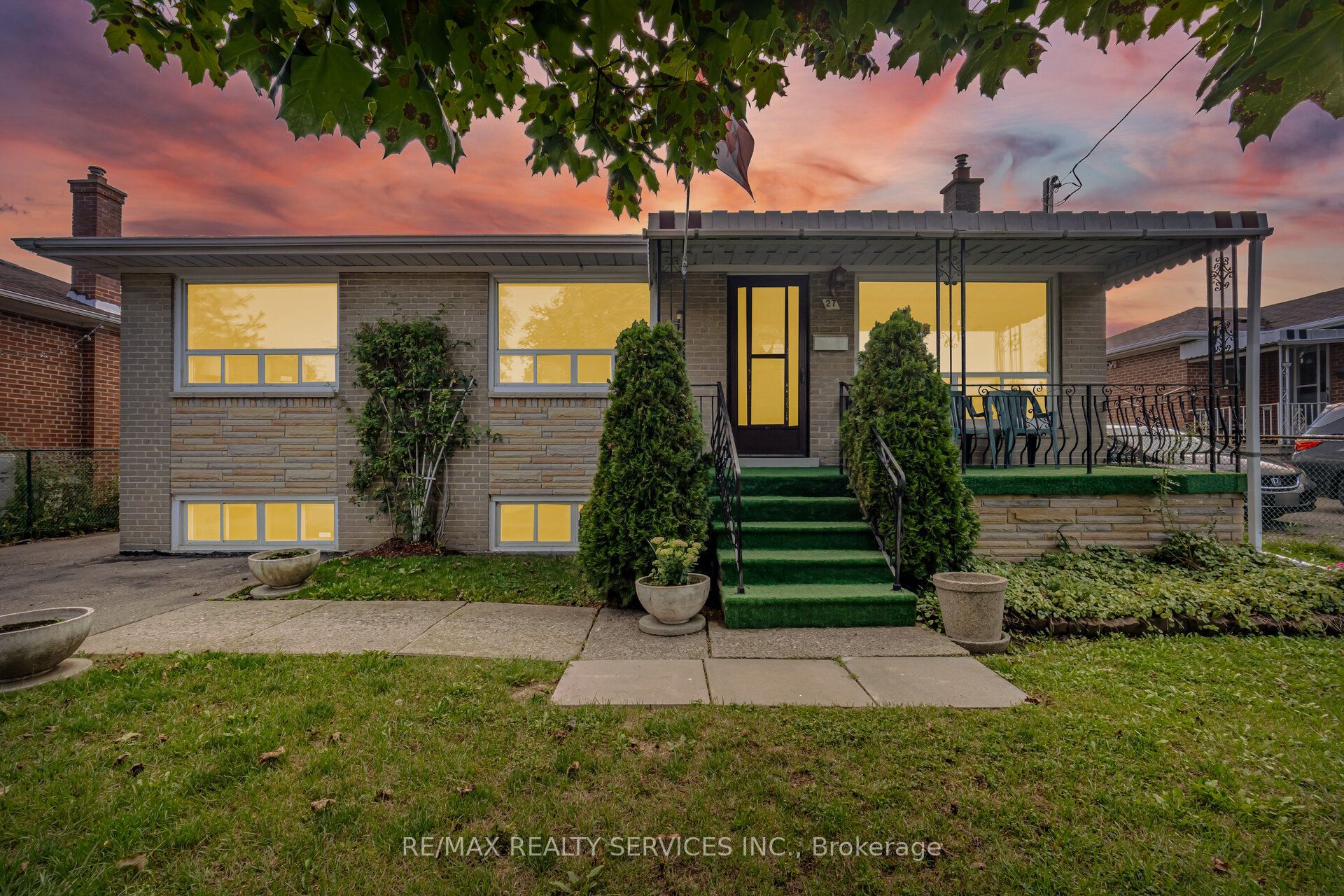 27 Edgemont Drive Property Photo 1