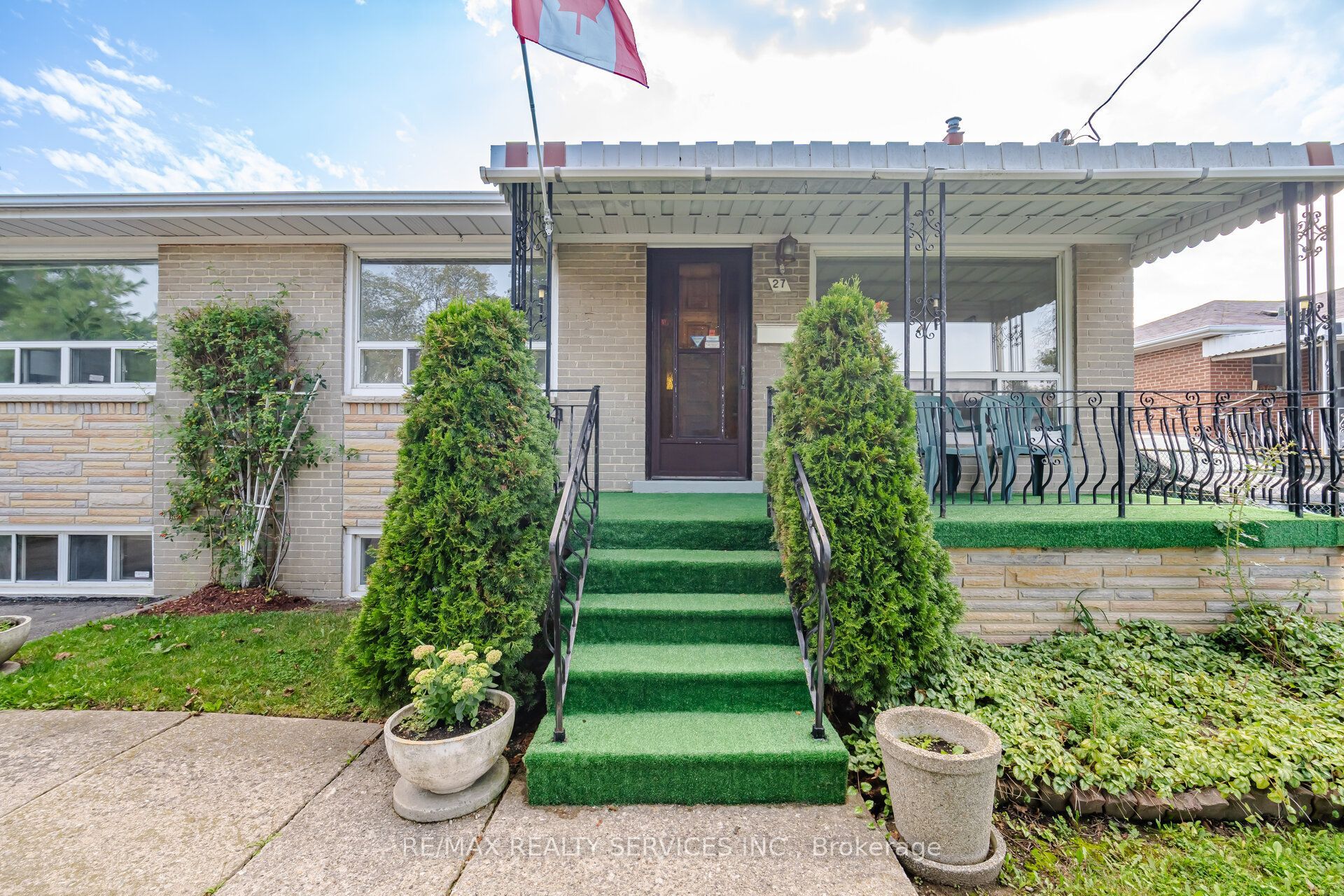27 Edgemont Drive Property Photo 10