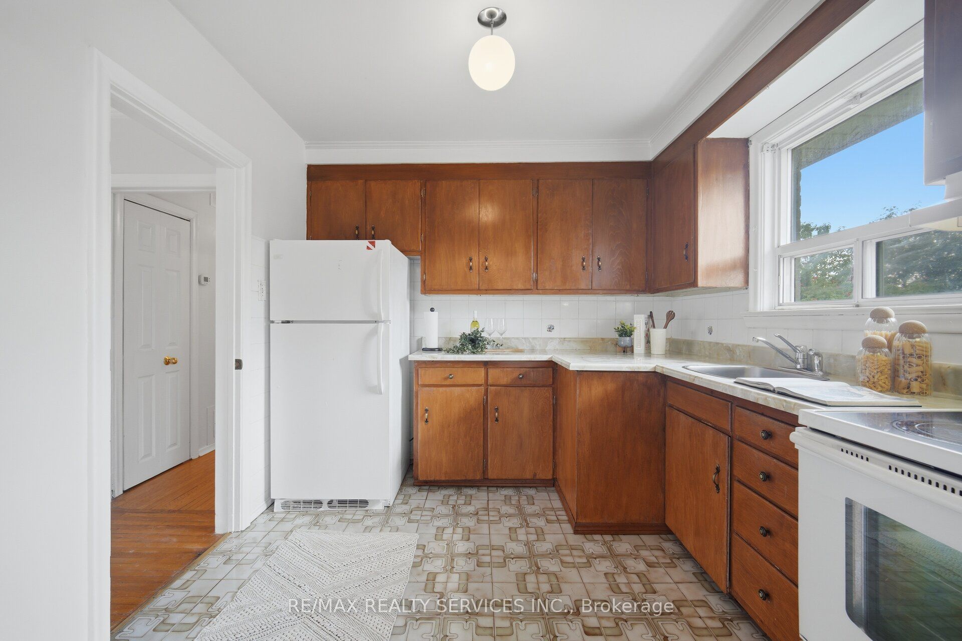 27 Edgemont Drive Property Photo 18