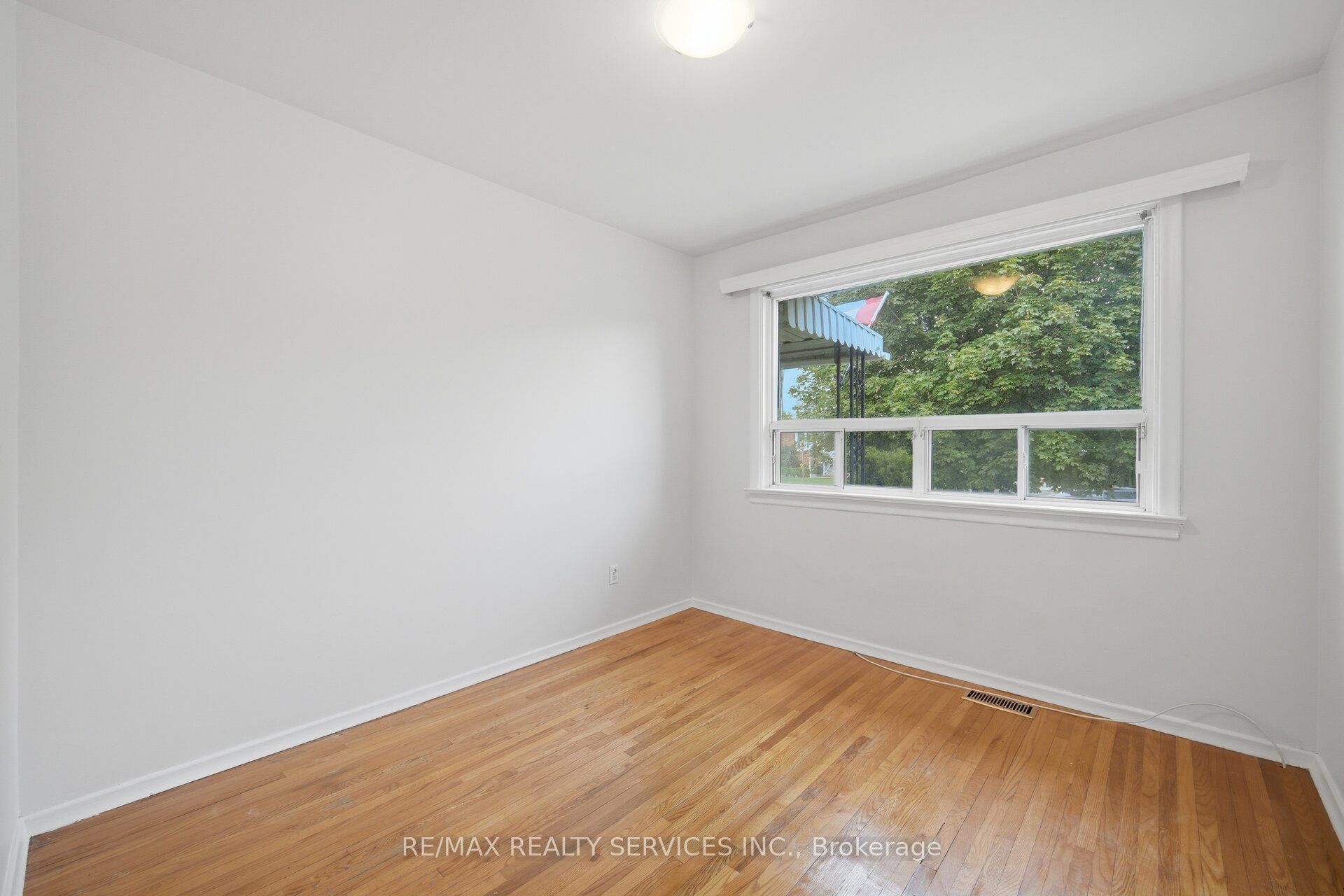 27 Edgemont Drive Property Photo 26