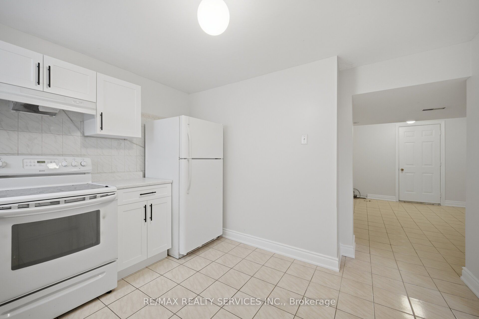 27 Edgemont Drive Property Photo 34