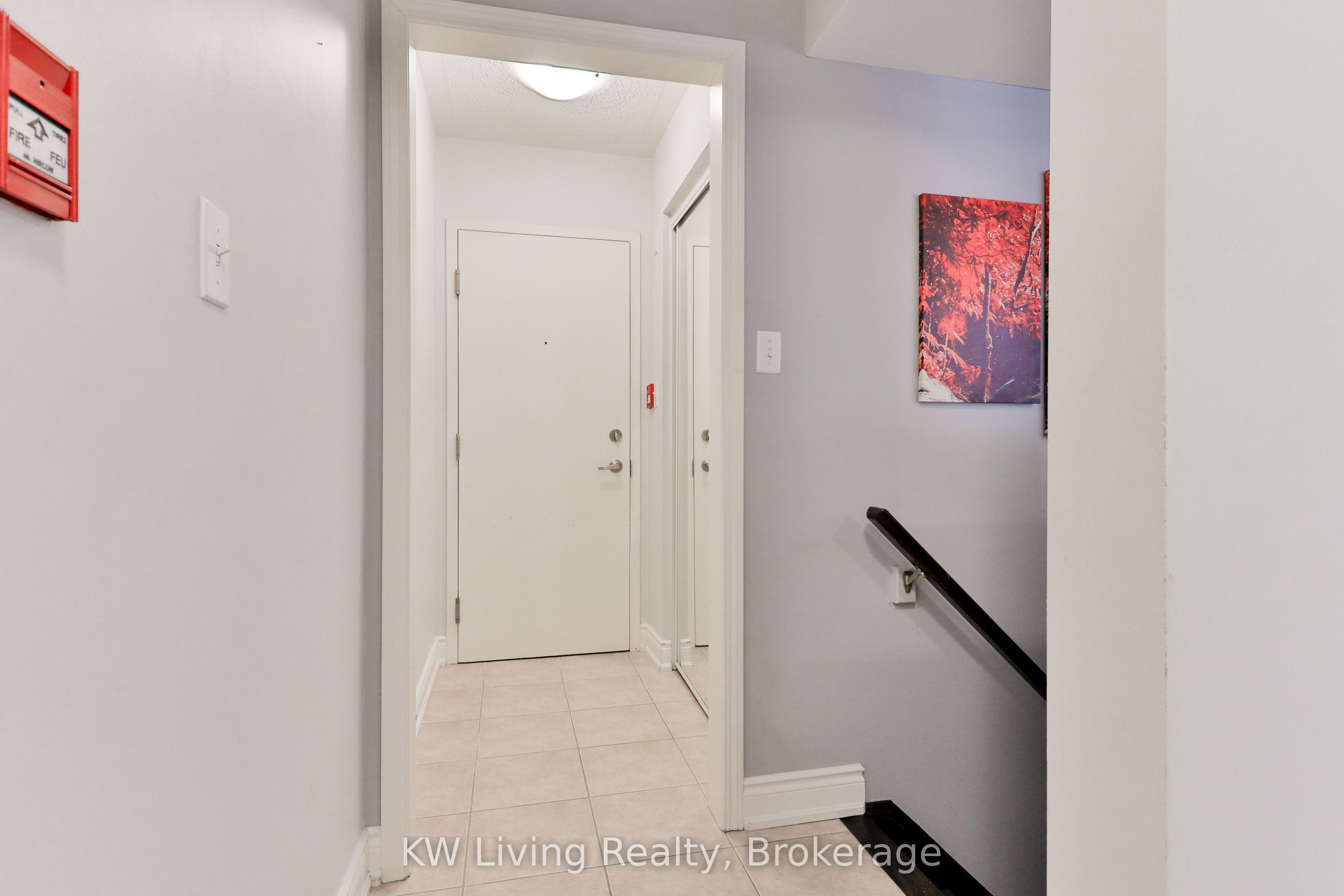 740 Neighbourhood Circle 4 Property Photo 35