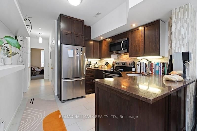 228 Pacific Avenue Main Property Photo 3