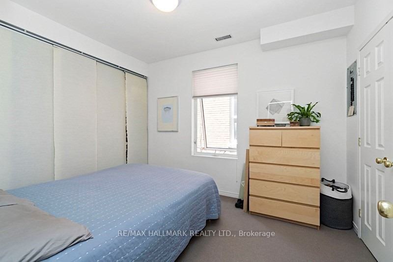 228 Pacific Avenue Main Property Photo 9