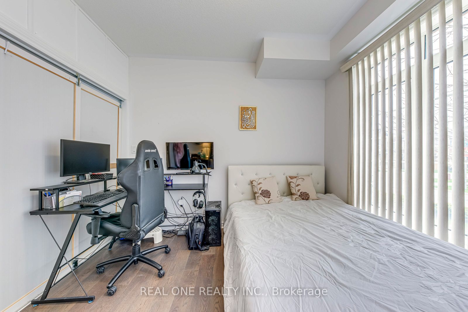 3310 Erasmum Street Property Photo 7