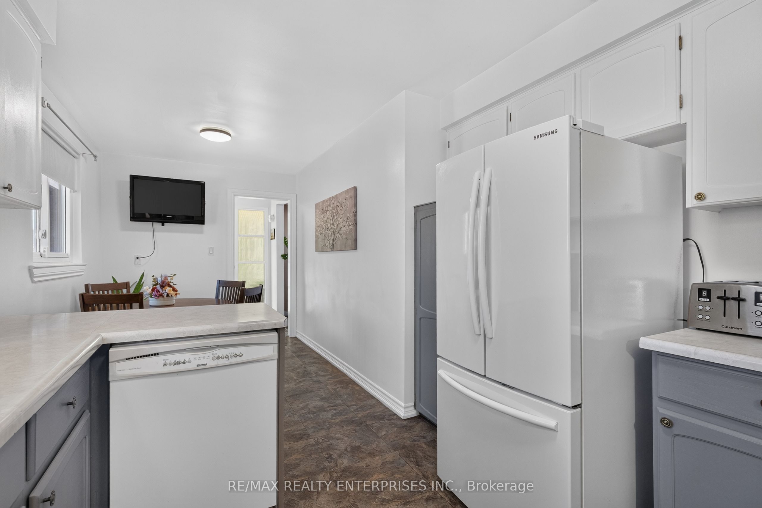 1083 Melton Drive Property Photo 7