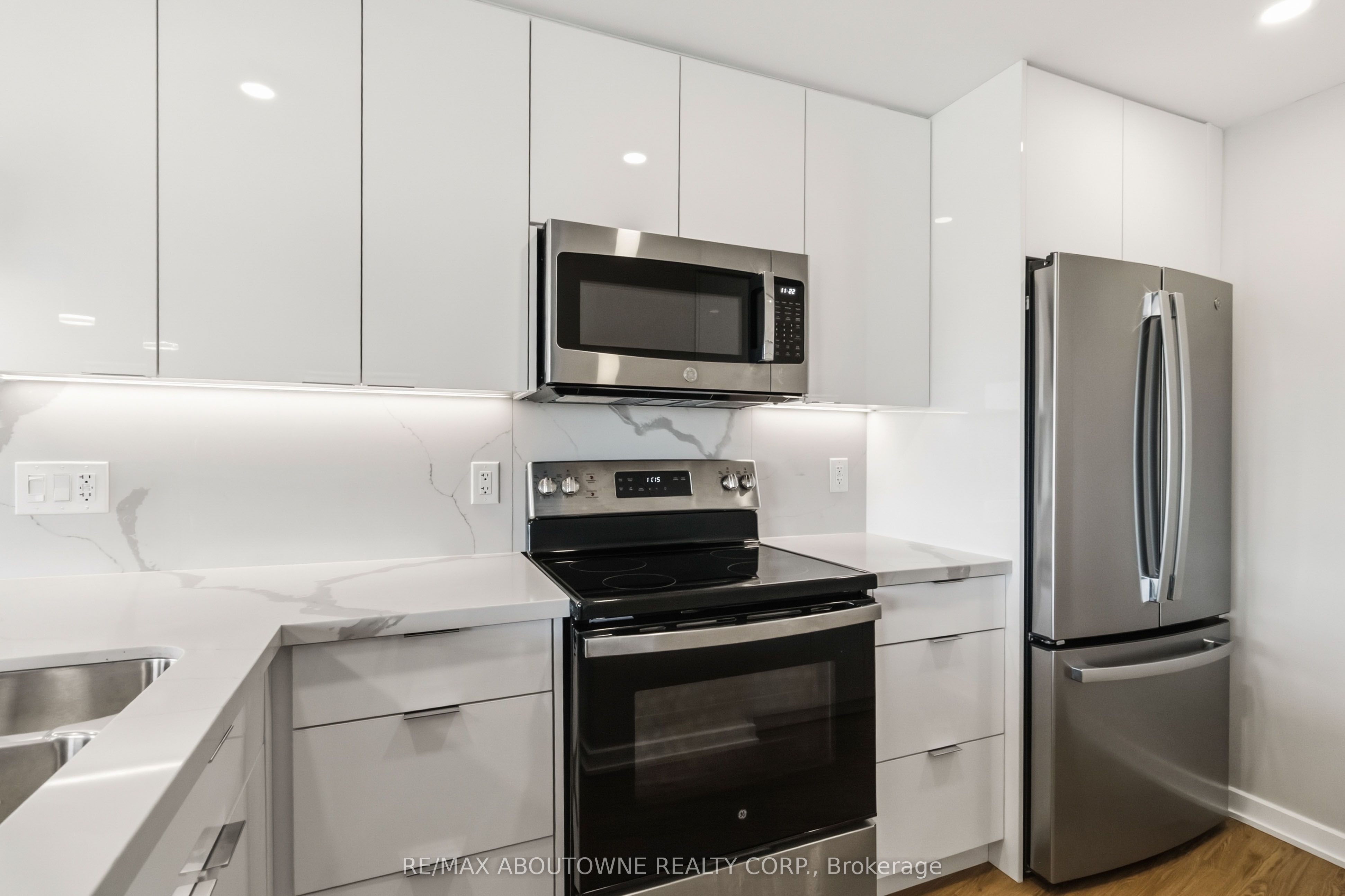 125 Forsythe Street 1201 Property Photo 10