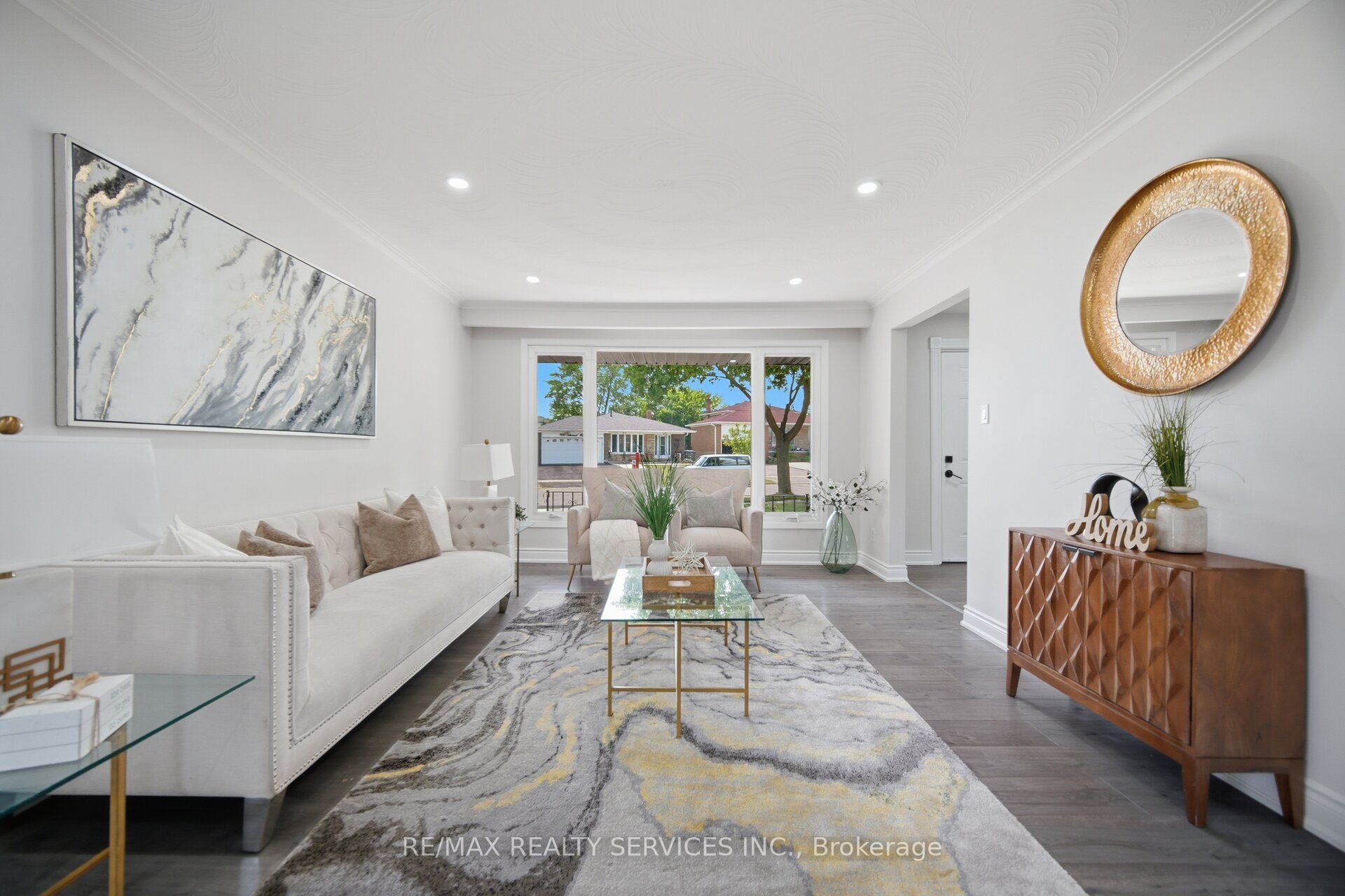 7493 Netherwood Road Property Photo 6