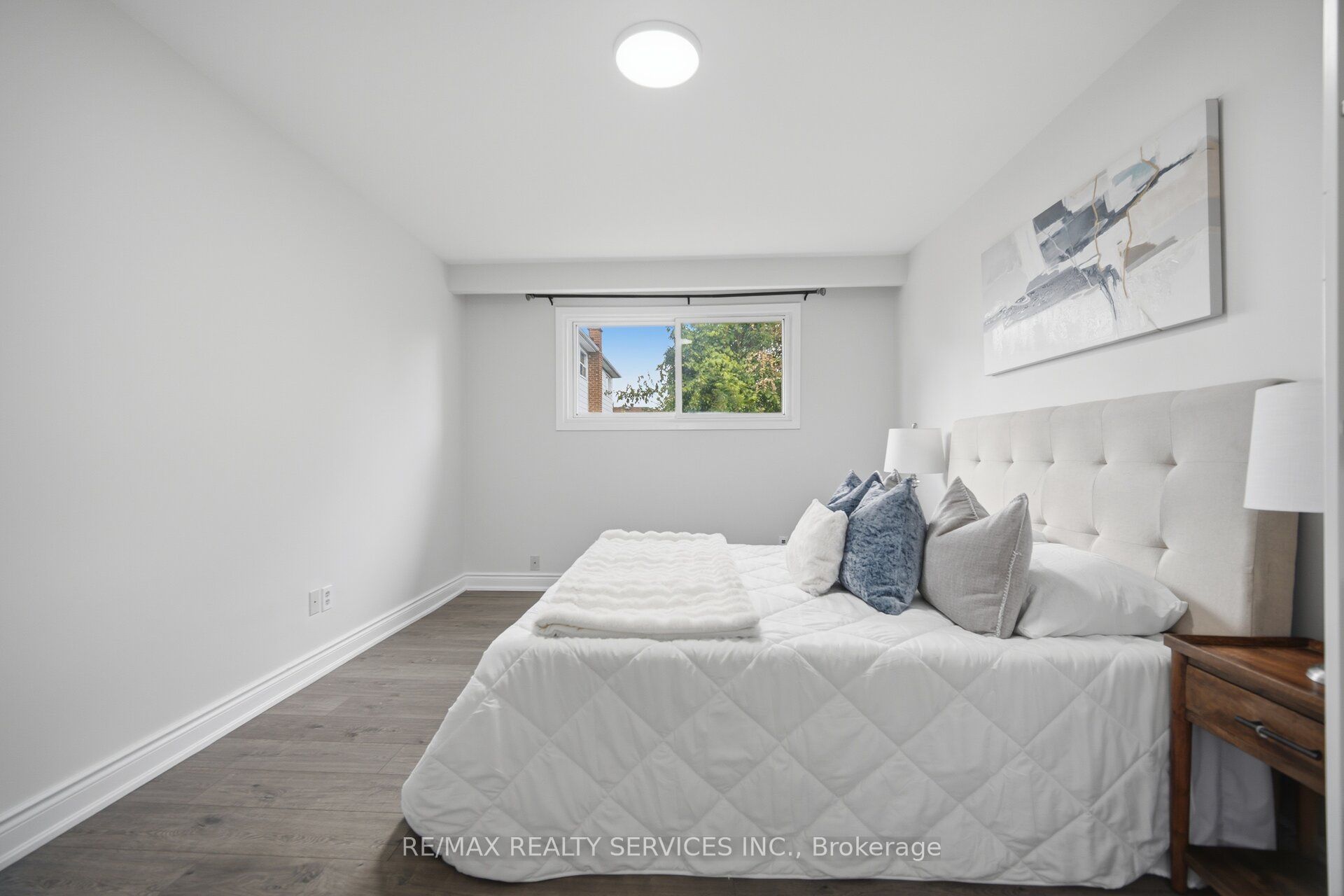7493 Netherwood Road Property Photo 25
