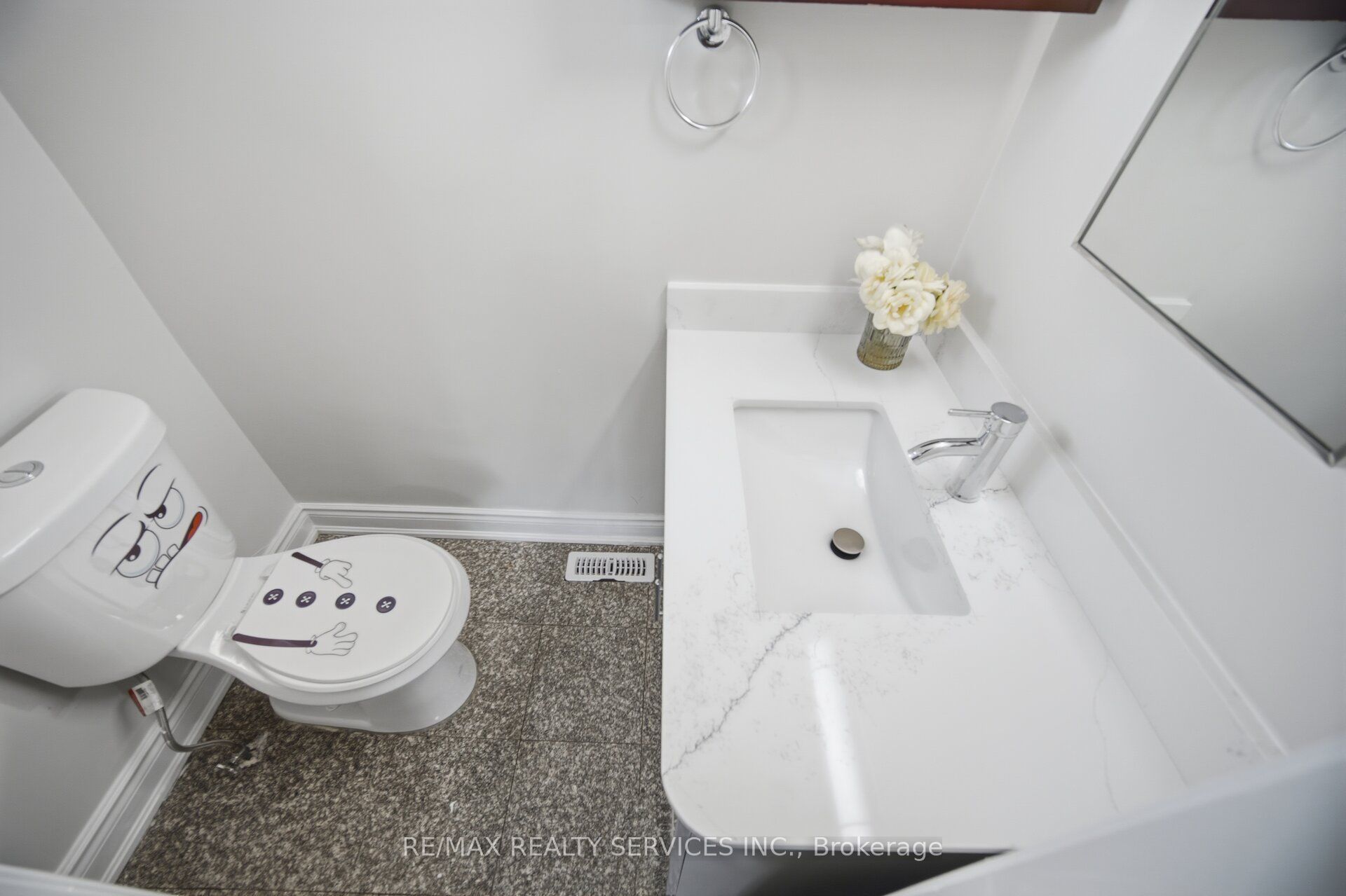 7493 Netherwood Road Property Photo 26