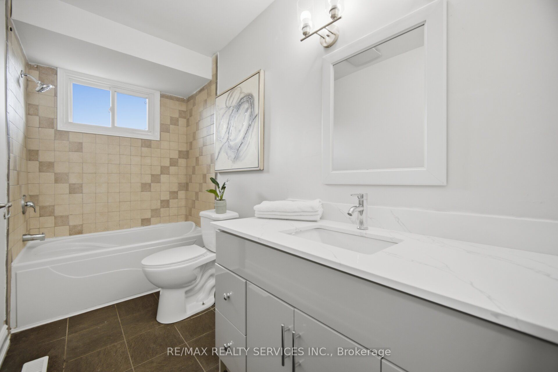 7493 Netherwood Road Property Photo 31