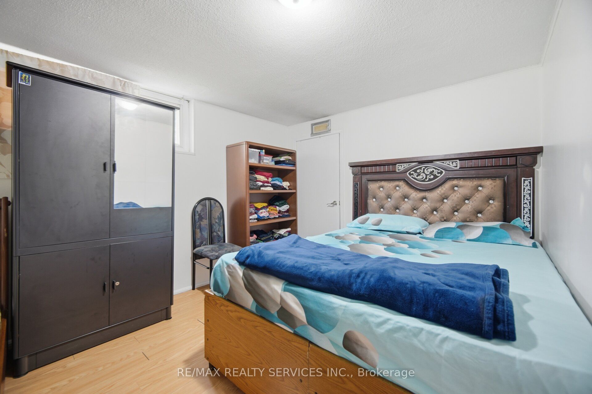 7493 Netherwood Road Property Photo 39