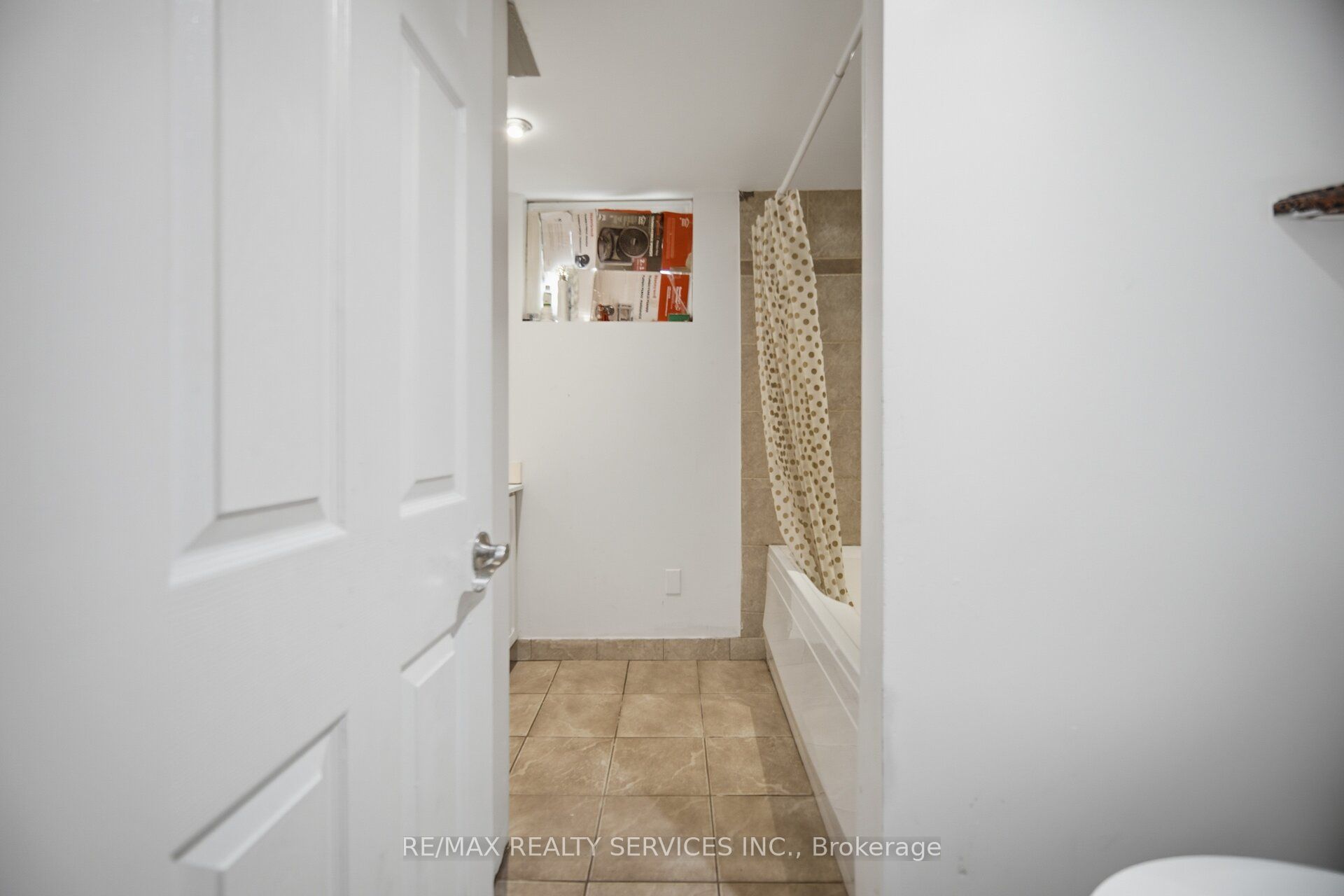 7493 Netherwood Road Property Photo 40
