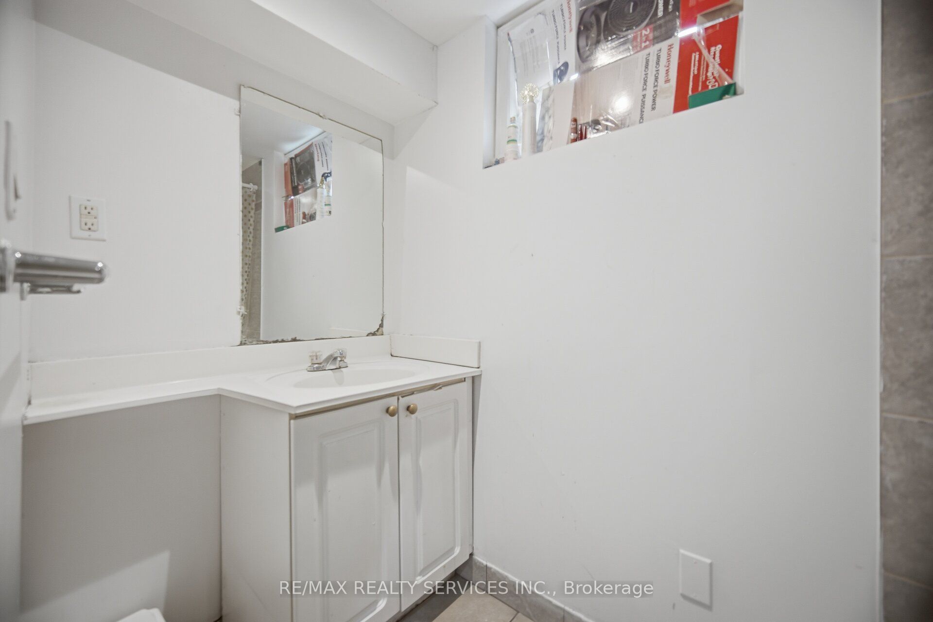 7493 Netherwood Road Property Photo 41