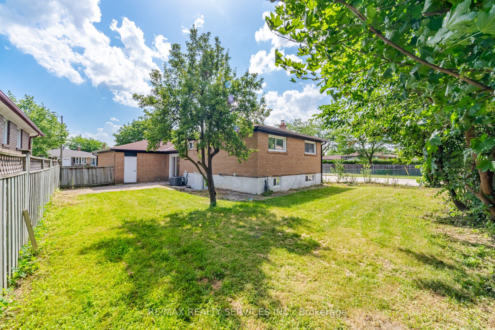 7493 Netherwood Road Property Photo 46