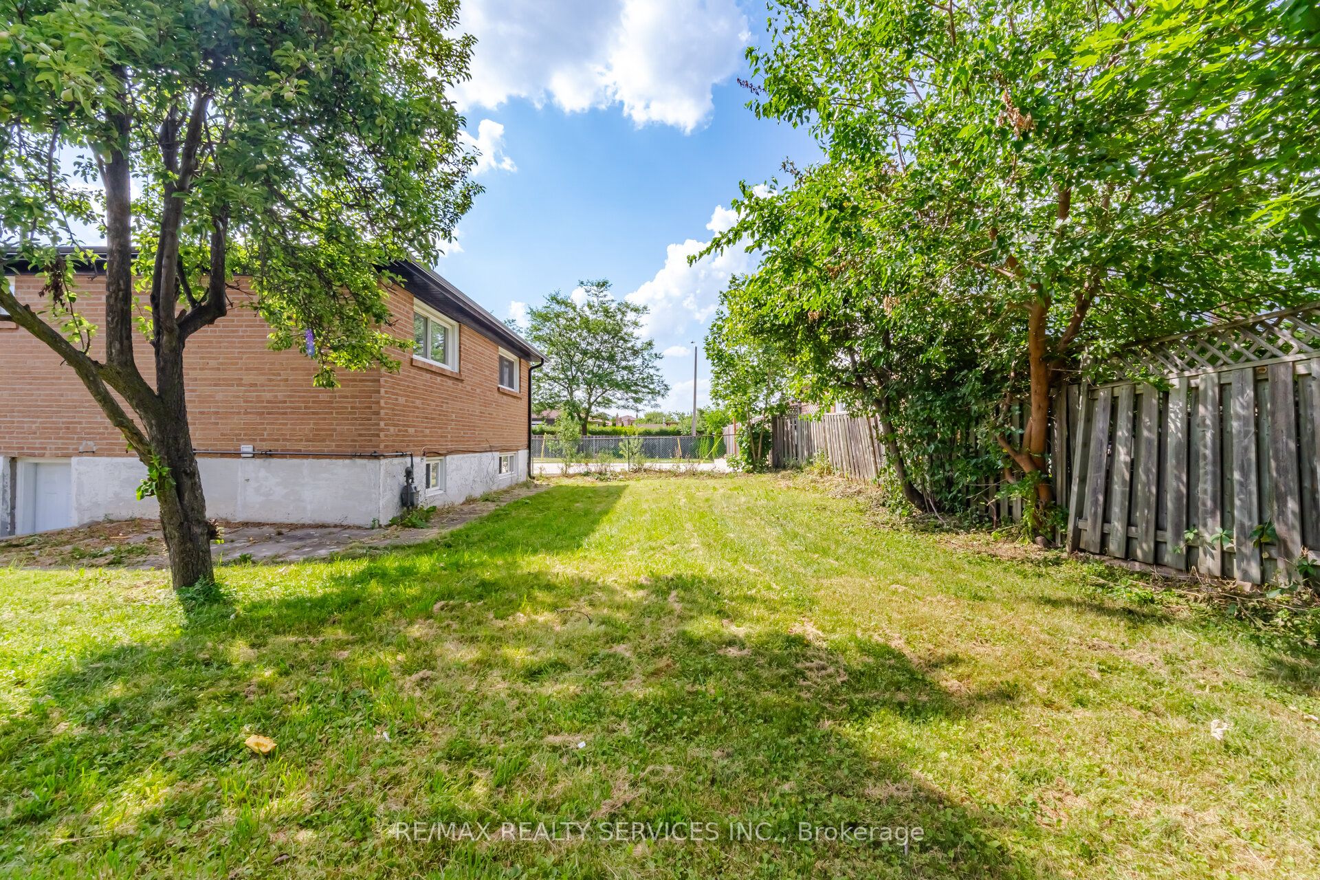 7493 Netherwood Road Property Photo 47