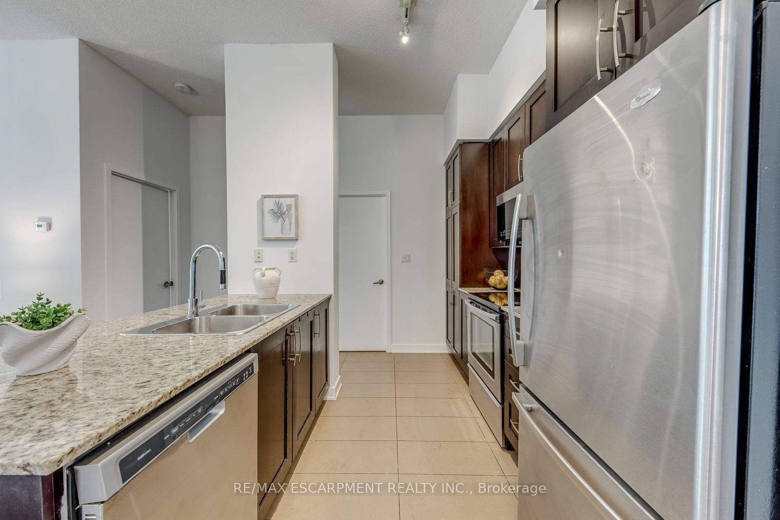 4065 Brickstone Mews 206 Property Photo 7