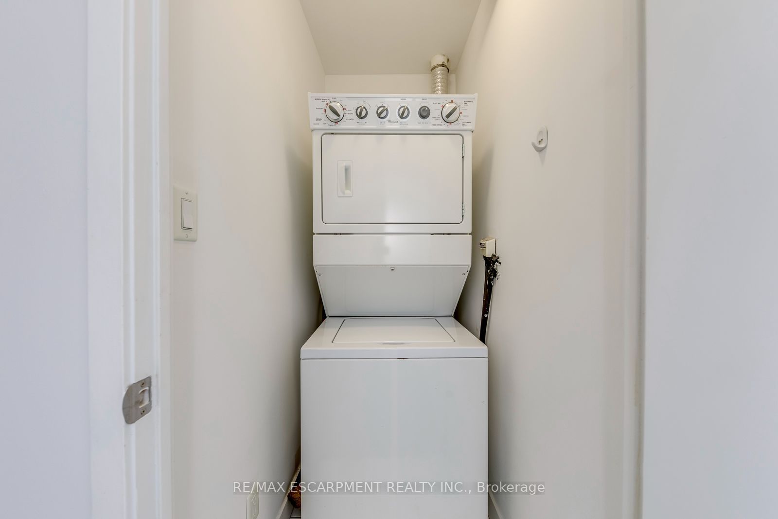 4065 Brickstone Mews 206 Property Photo 29