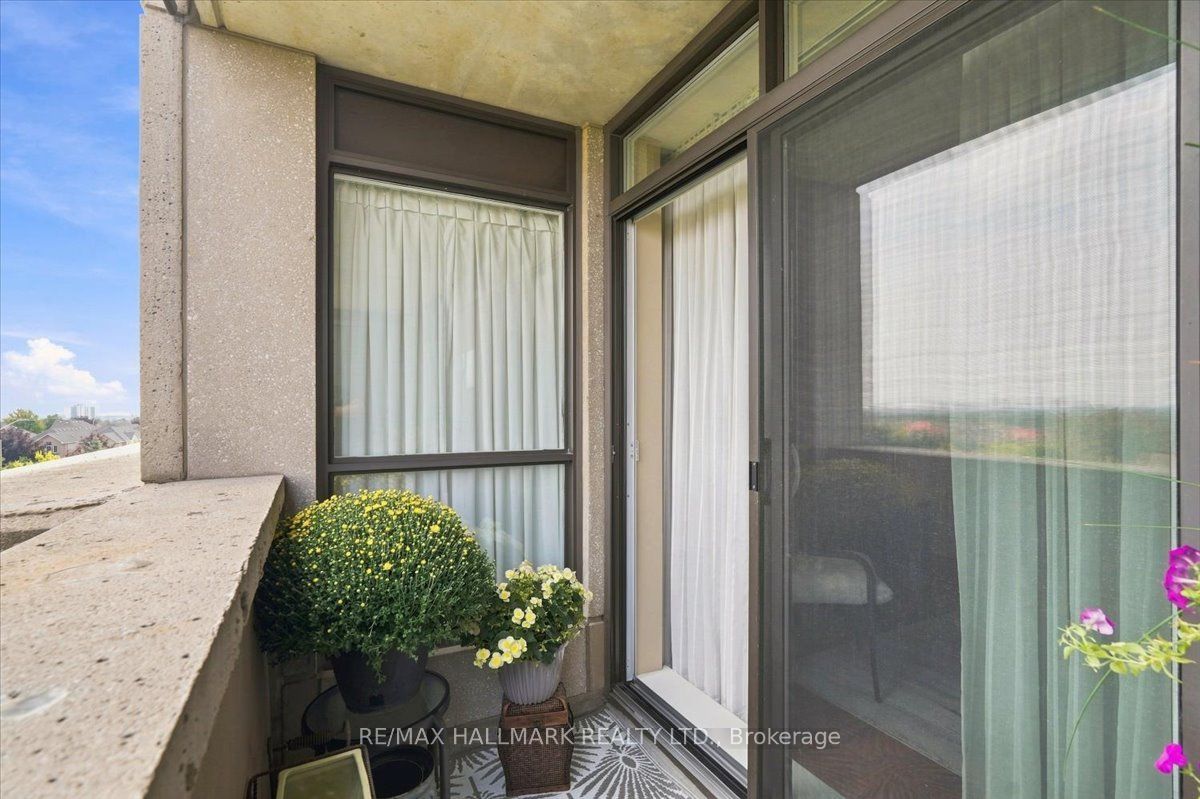 220 Forum Drive 412 Property Photo 31