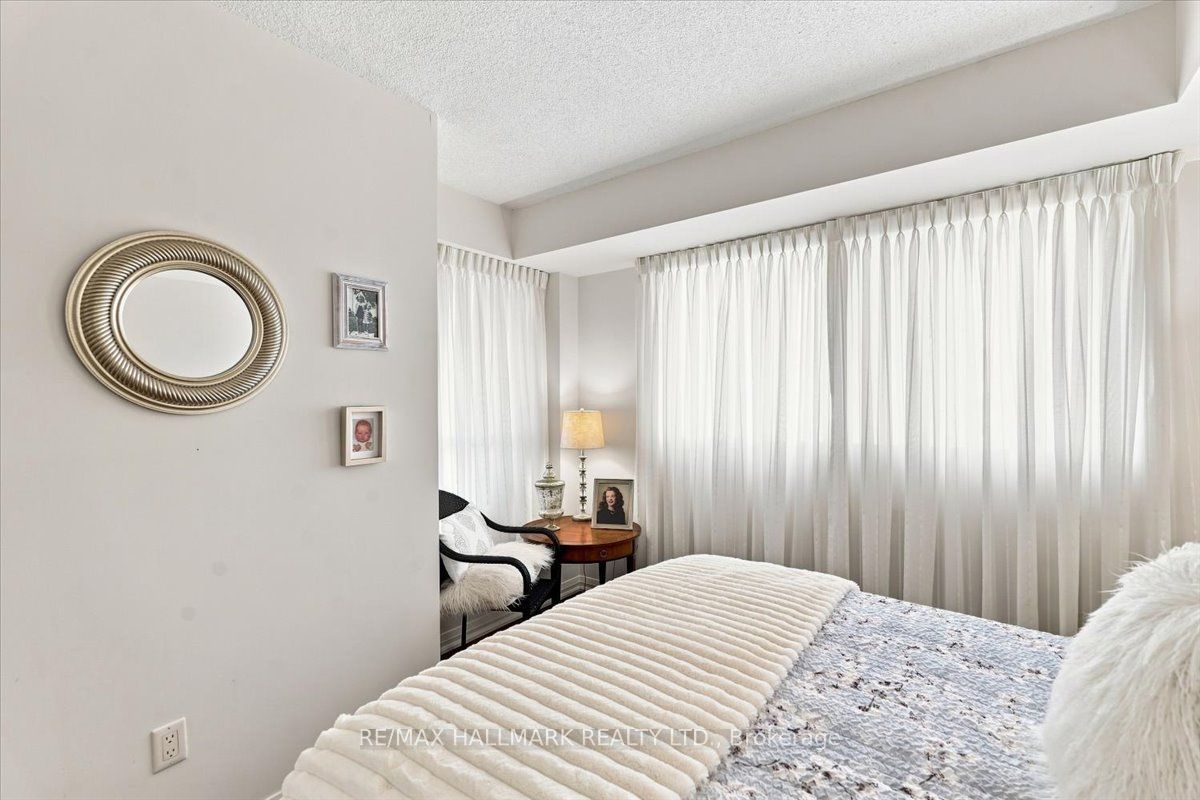 220 Forum Drive 412 Property Photo 36