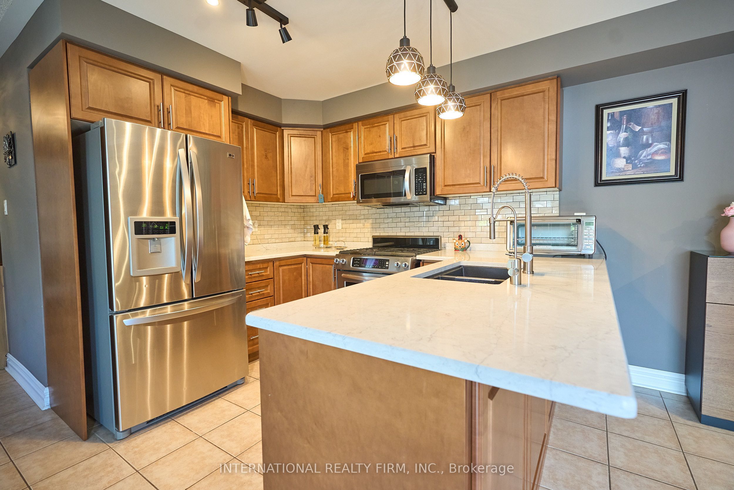 212 Pringle Avenue Property Photo 16