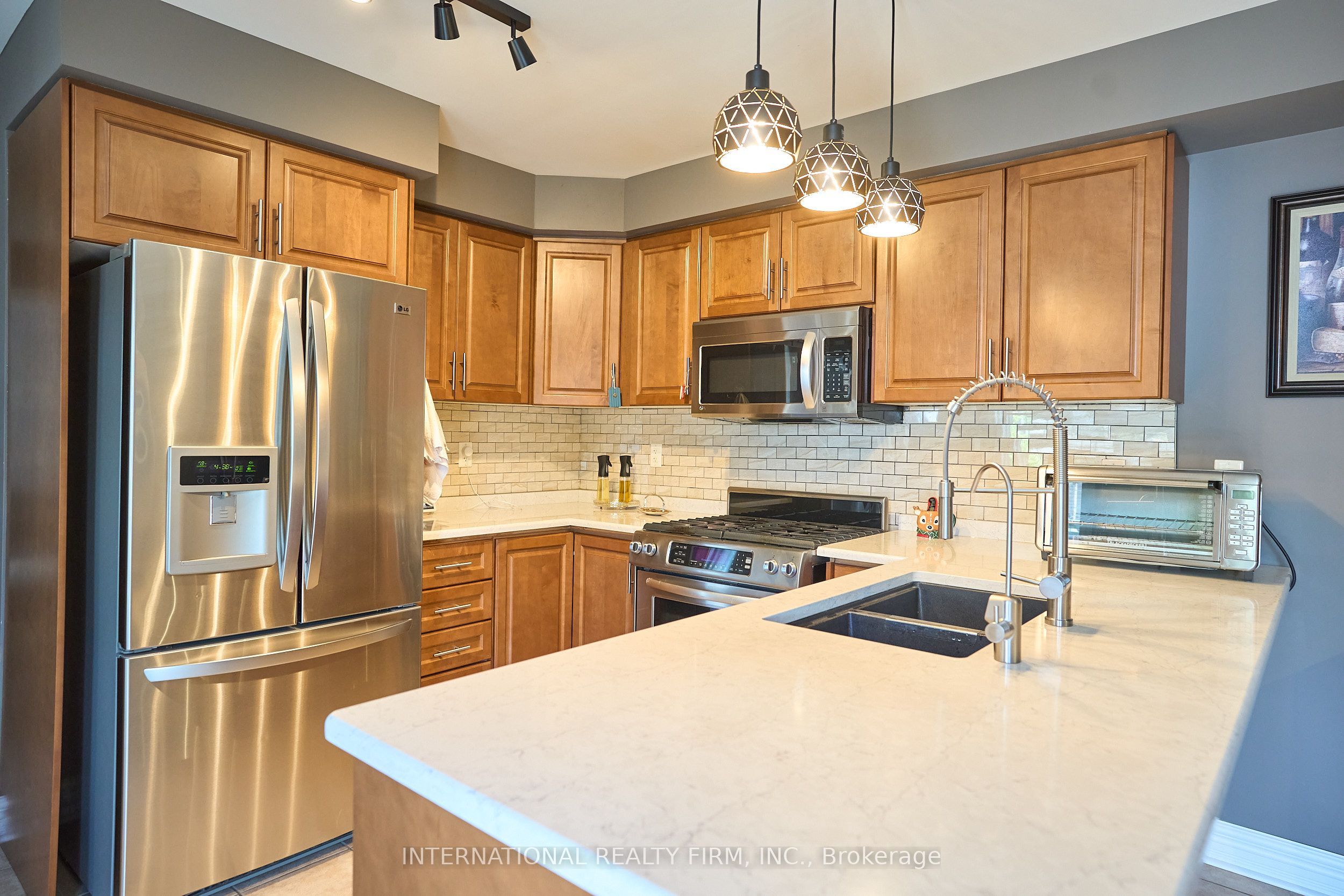 212 Pringle Avenue Property Photo 21