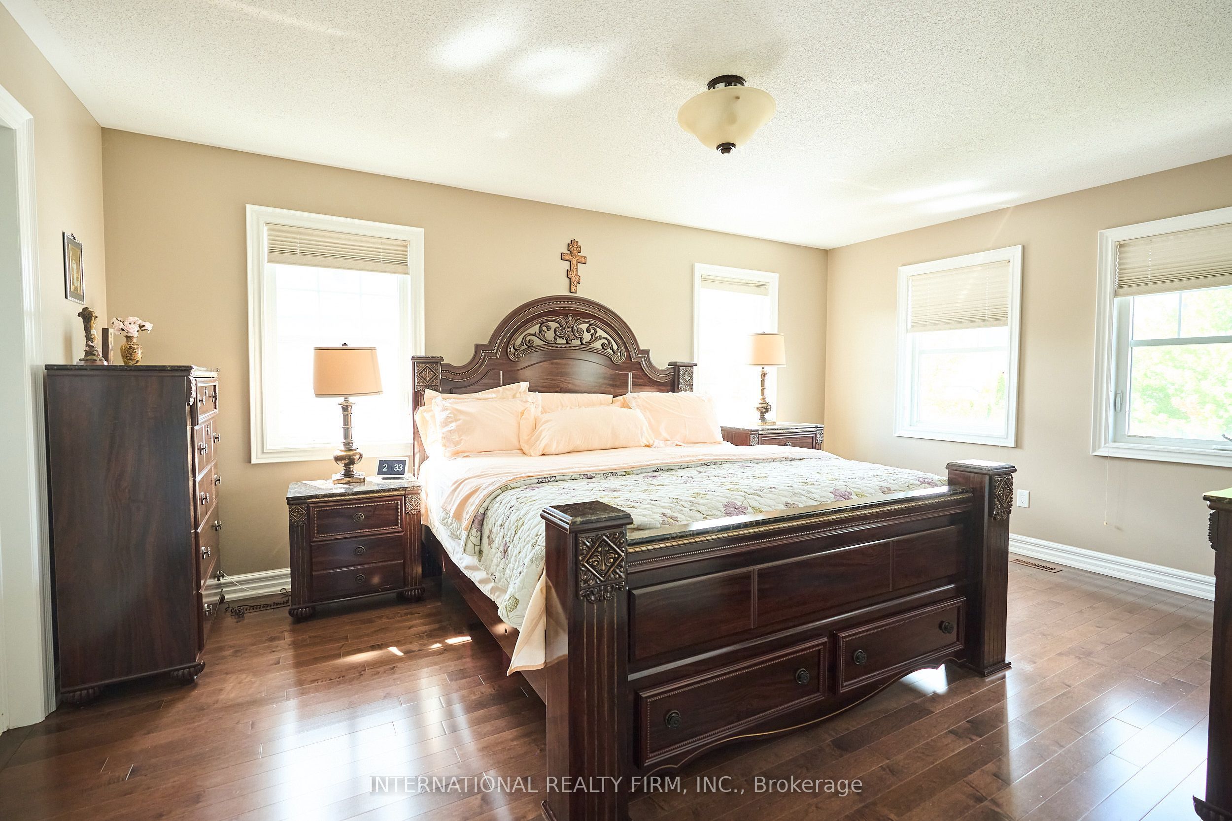 212 Pringle Avenue Property Photo 25