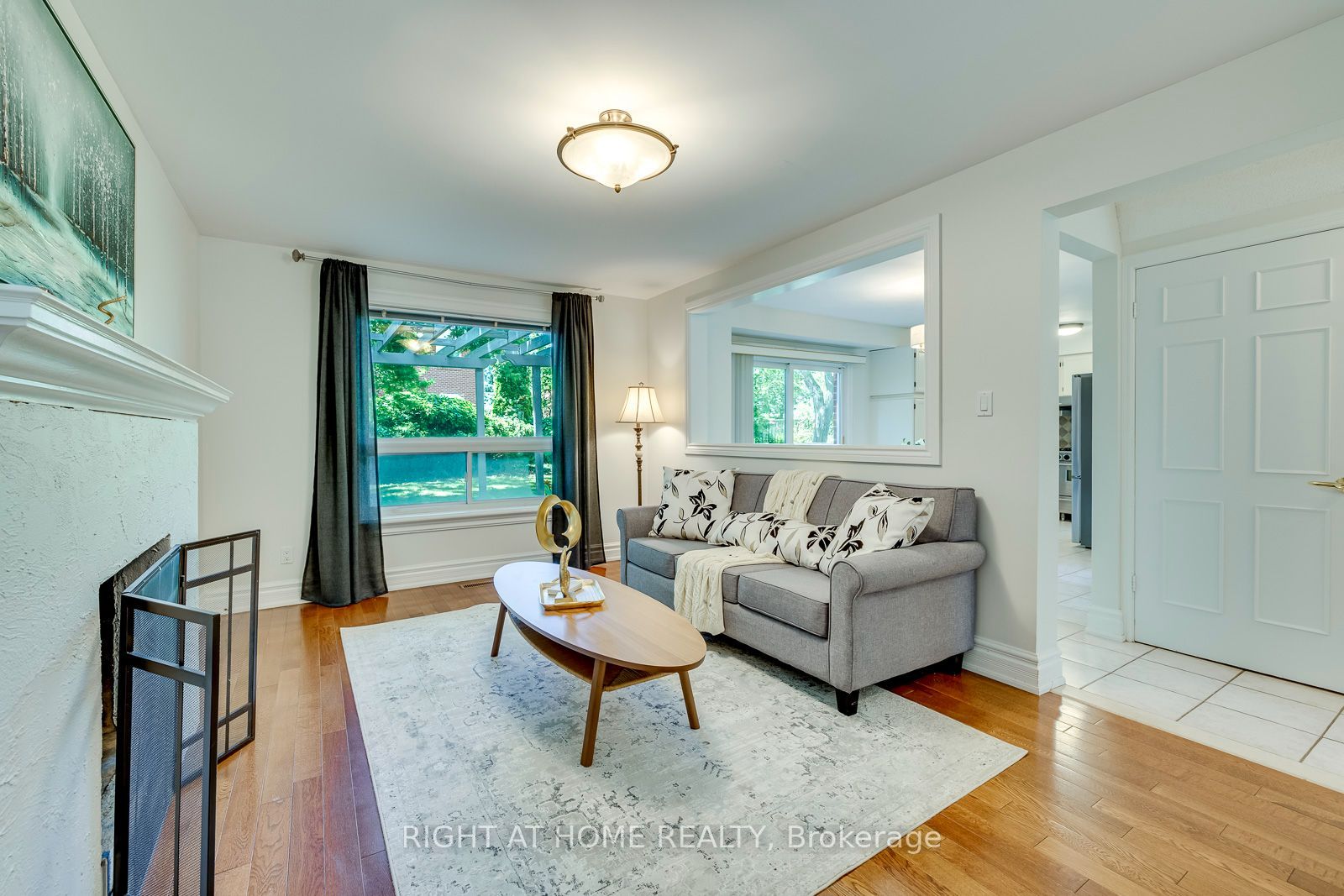 1025 Vanier Drive Property Photo 16