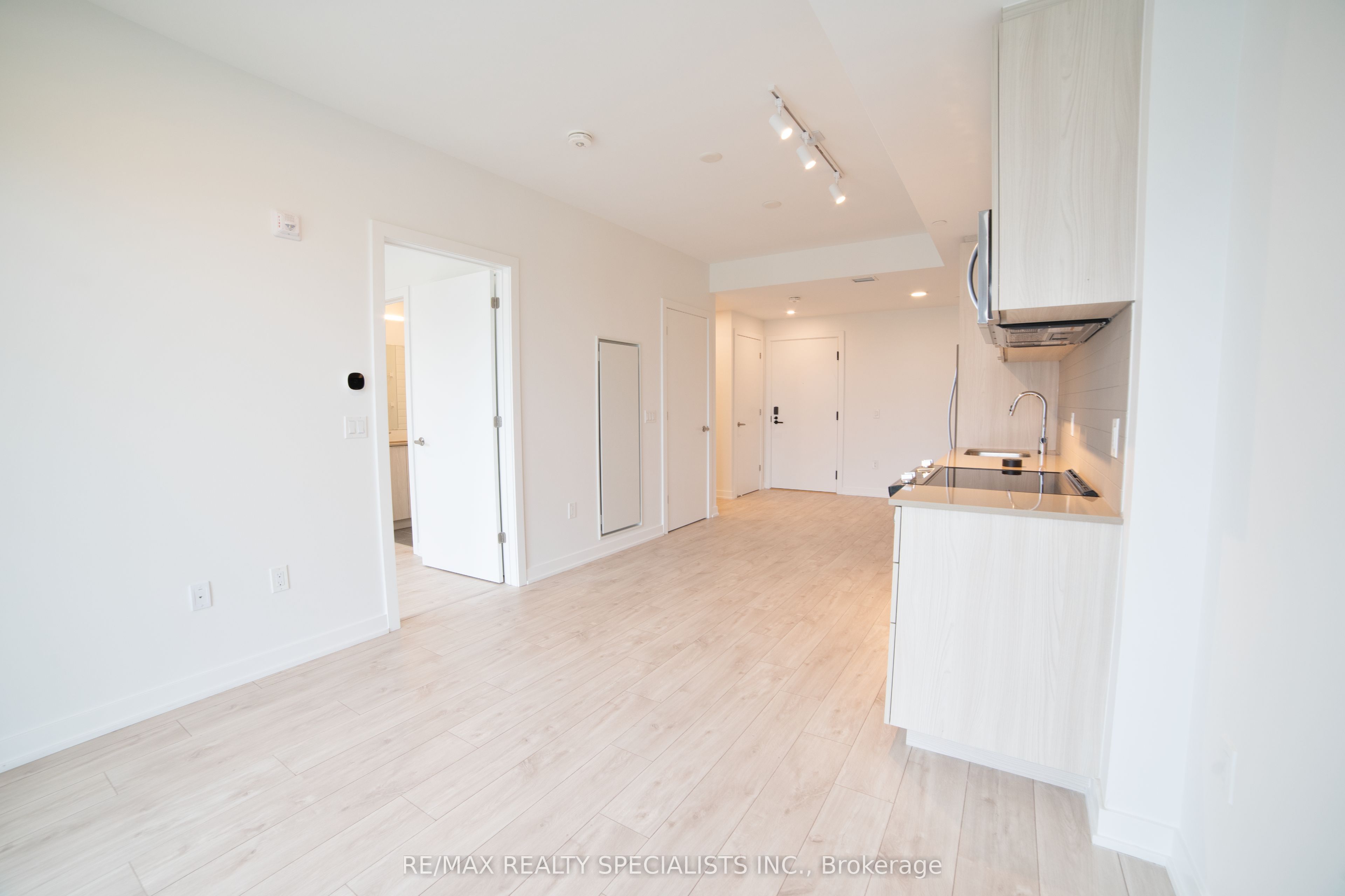 740 Whitlock Avenue 711 Property Photo 8