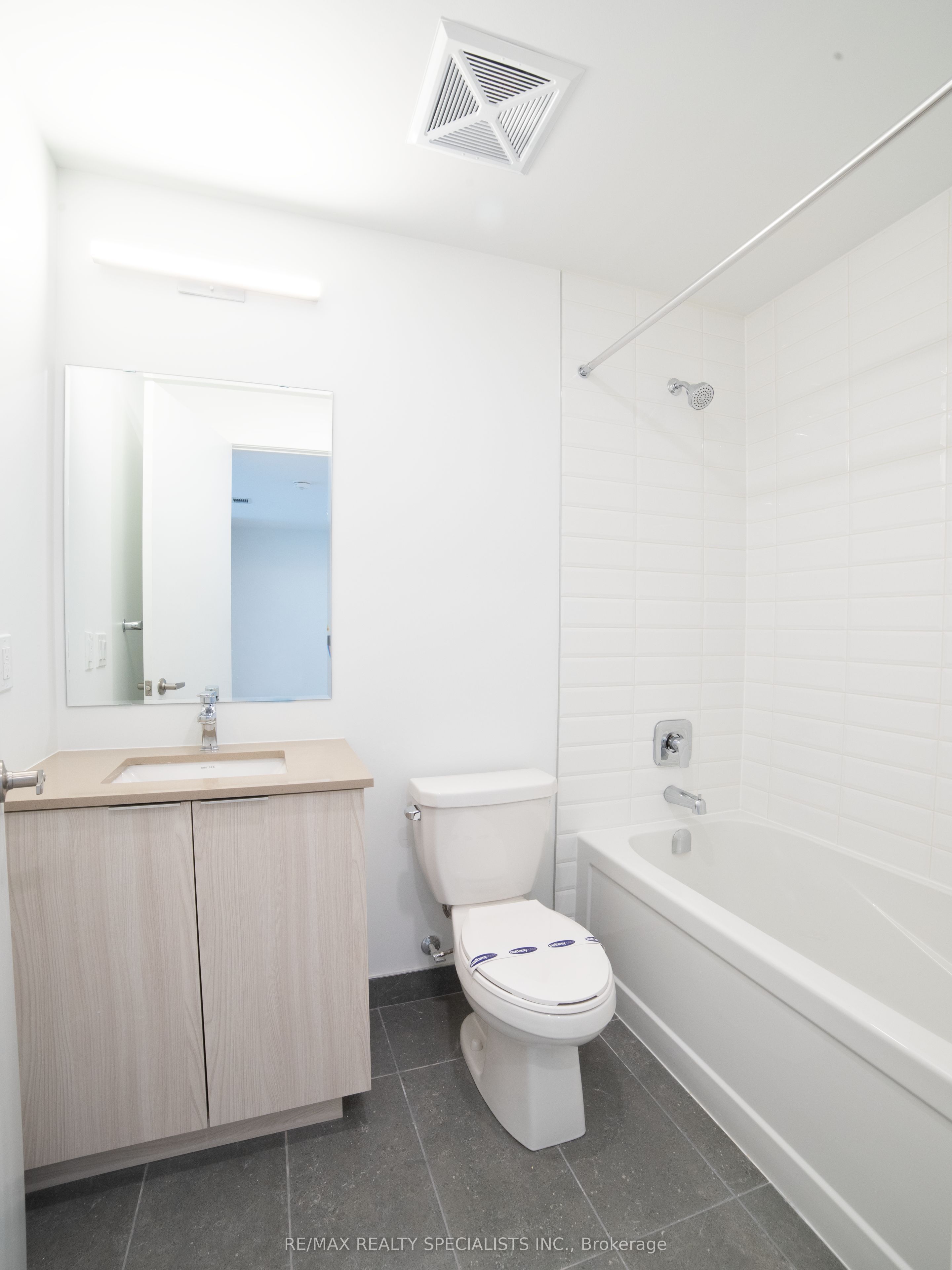 740 Whitlock Avenue 711 Property Photo 9