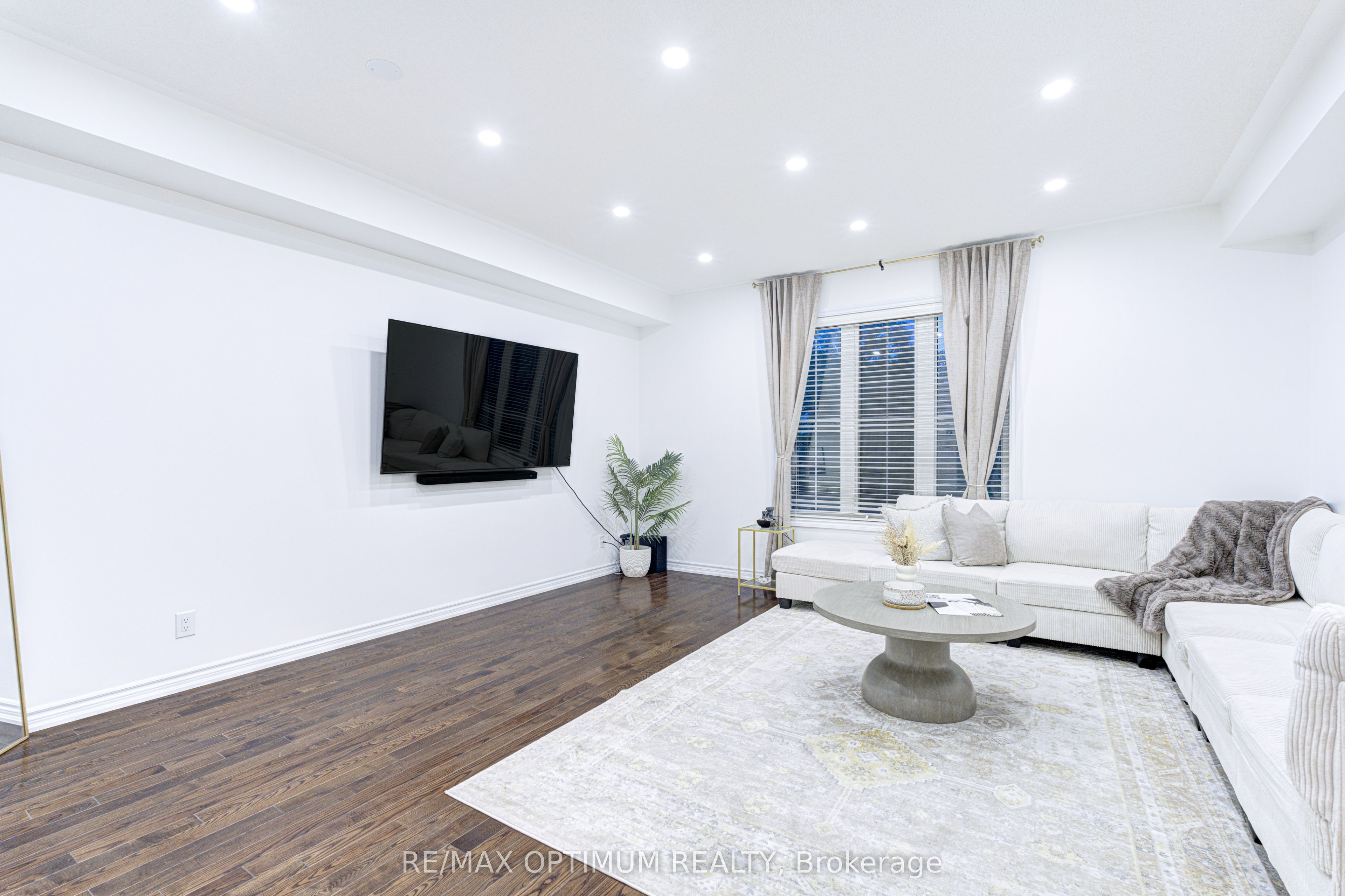23 Bakewell Street Property Photo 8