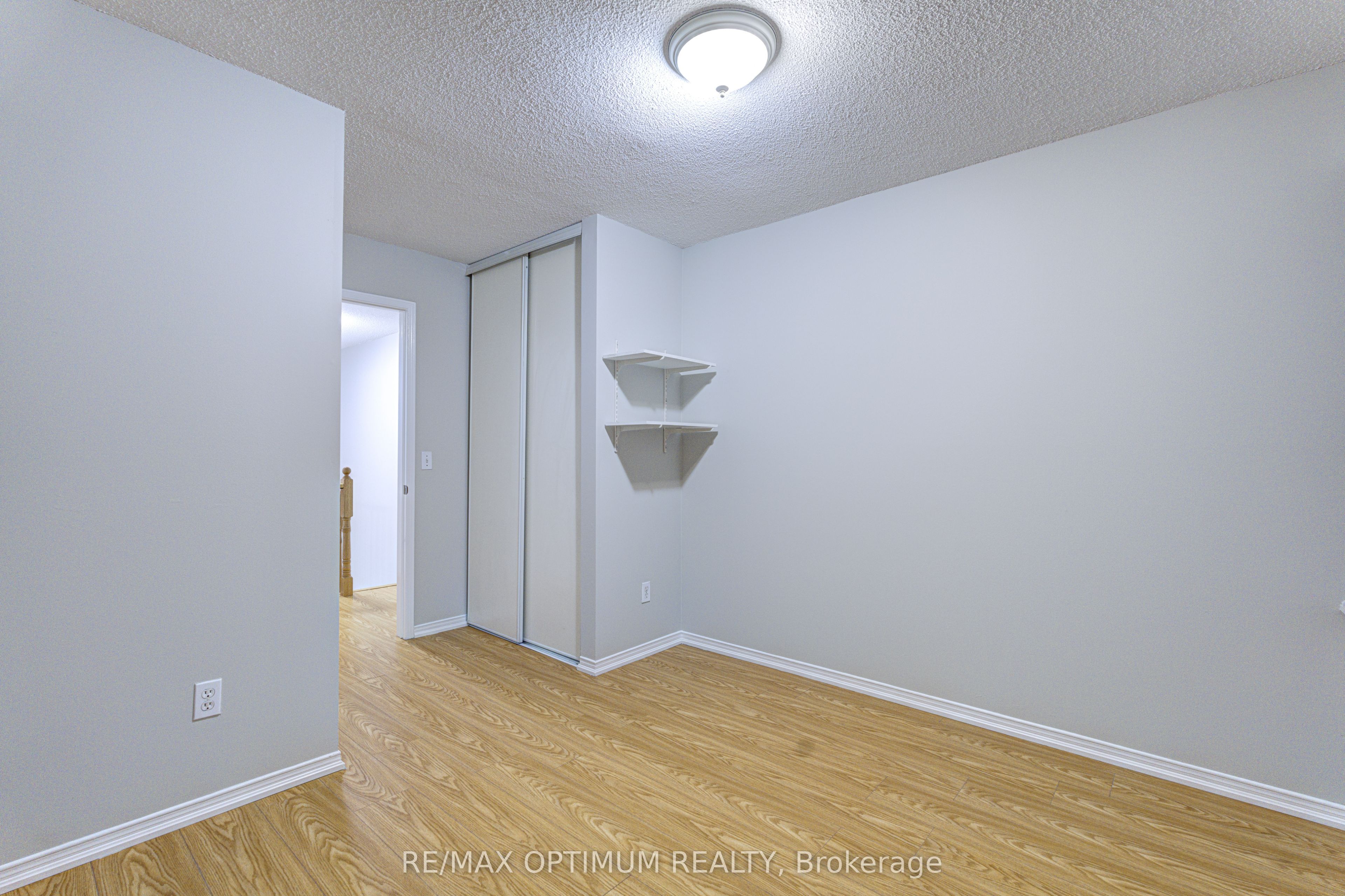 5030 Heatherleigh Avenue 83 Property Photo 35