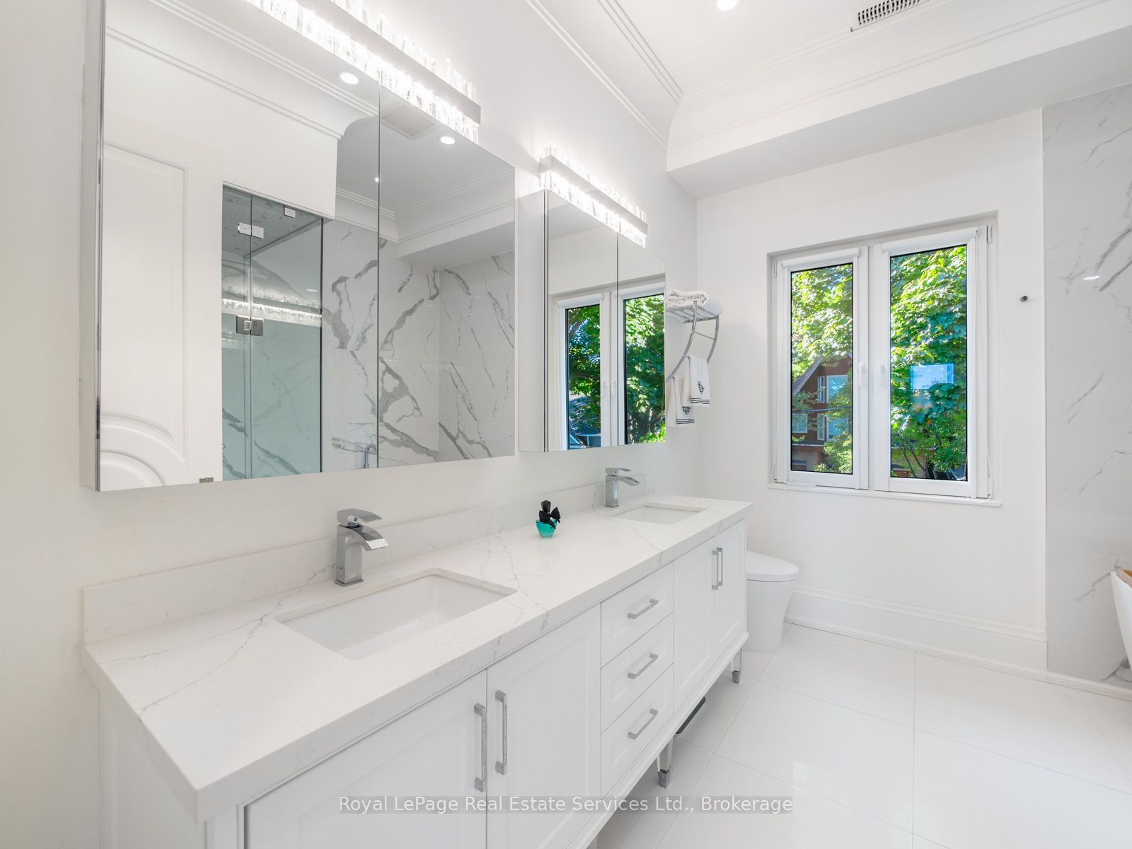 36 Anderson Street Property Photo 23