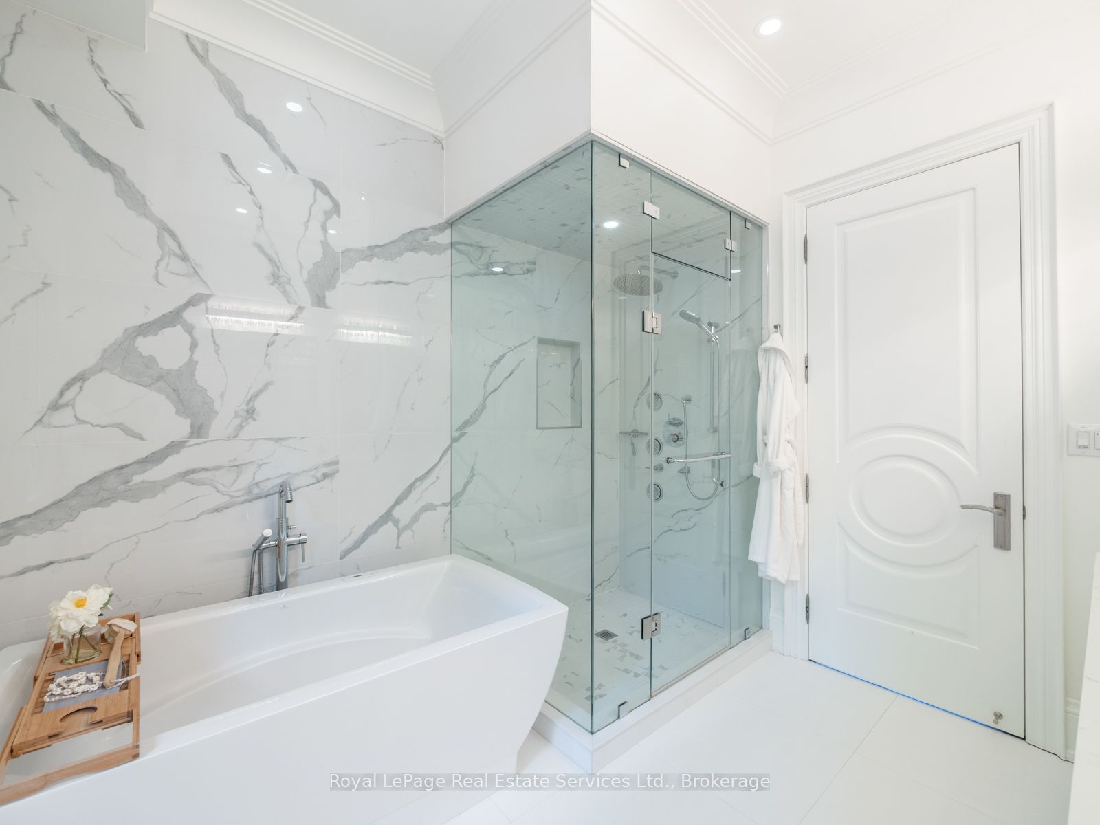 36 Anderson Street Property Photo 24