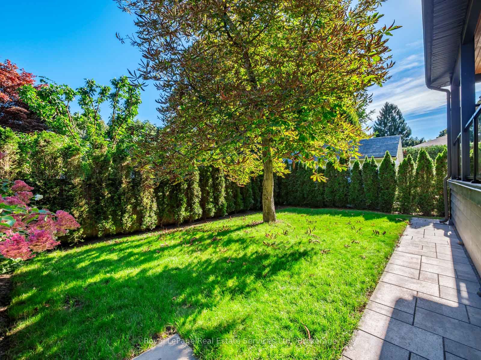 36 Anderson Street Property Photo 50
