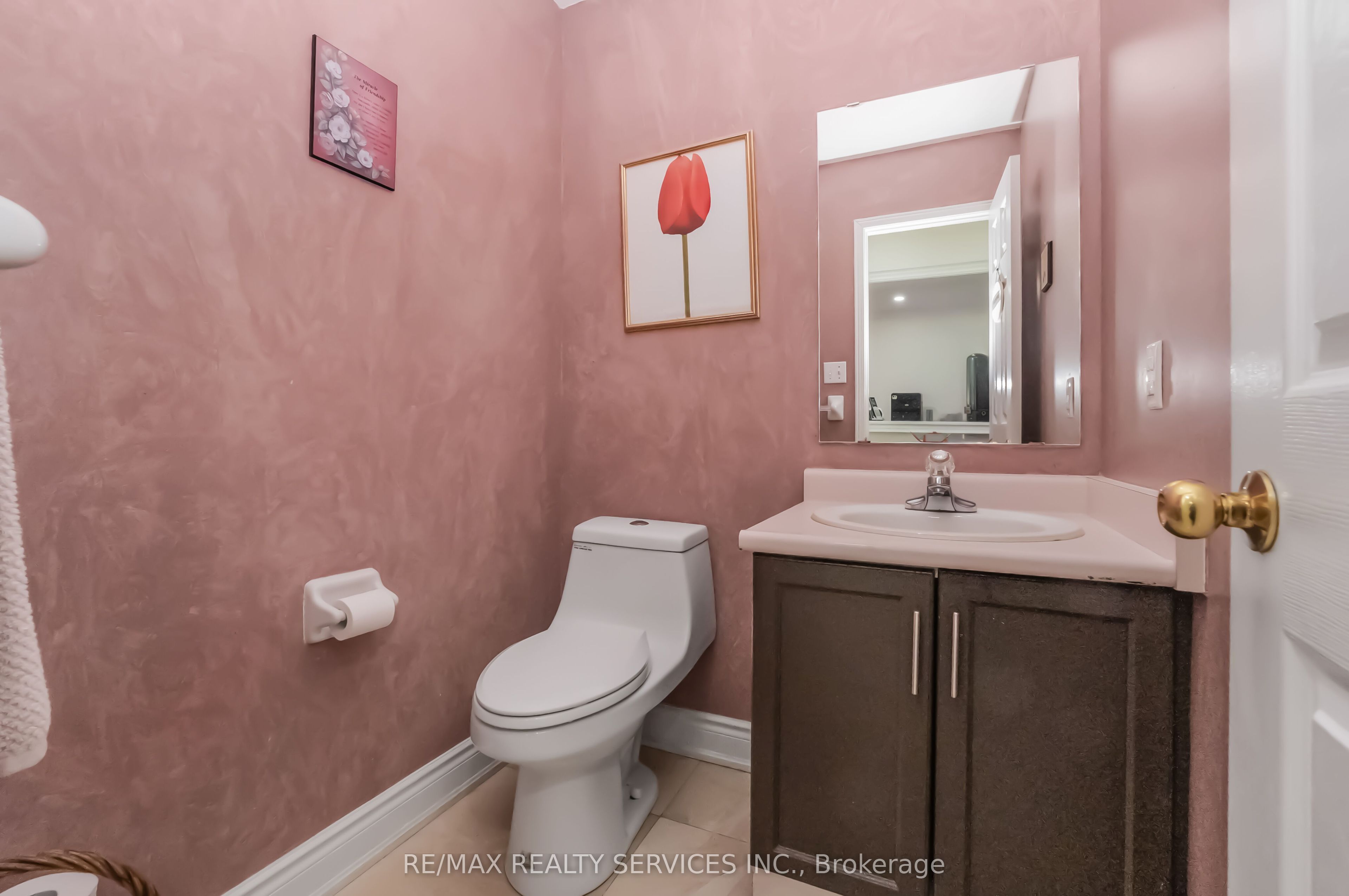 27 Colleyville Street Property Photo 9