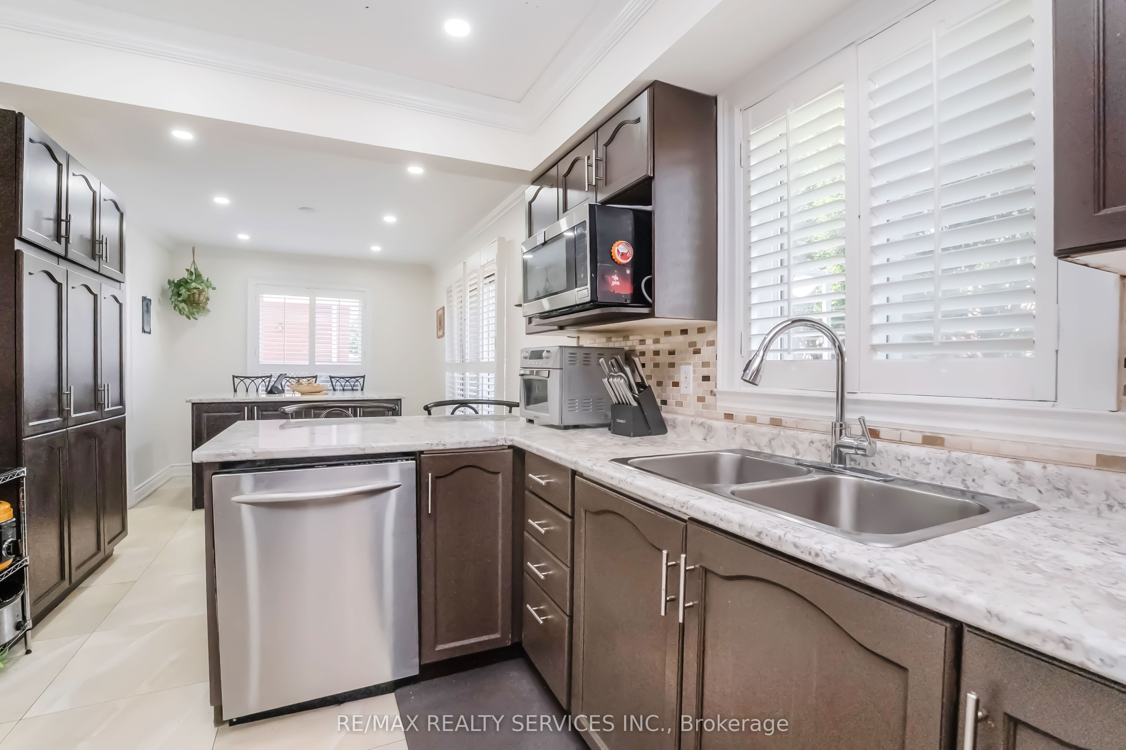 27 Colleyville Street Property Photo 16