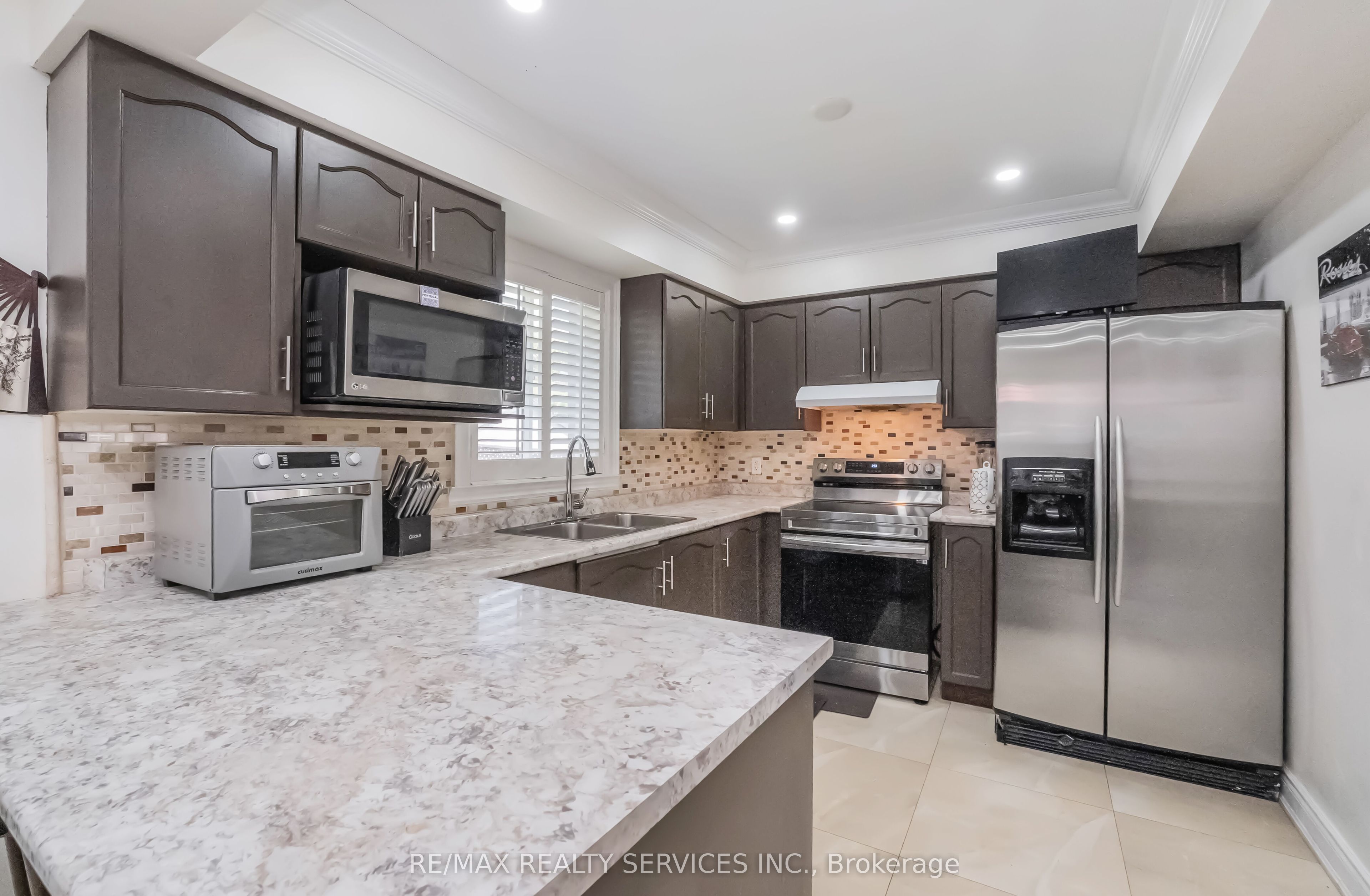 27 Colleyville Street Property Photo 17