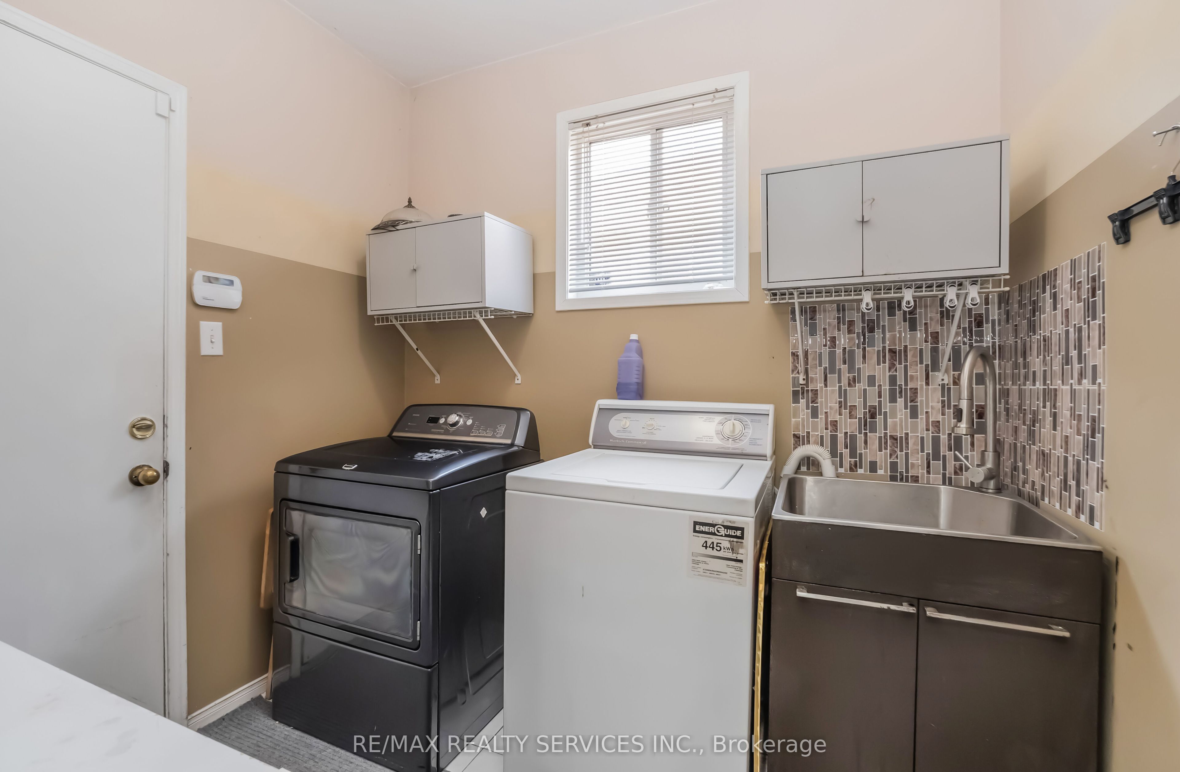 27 Colleyville Street Property Photo 31