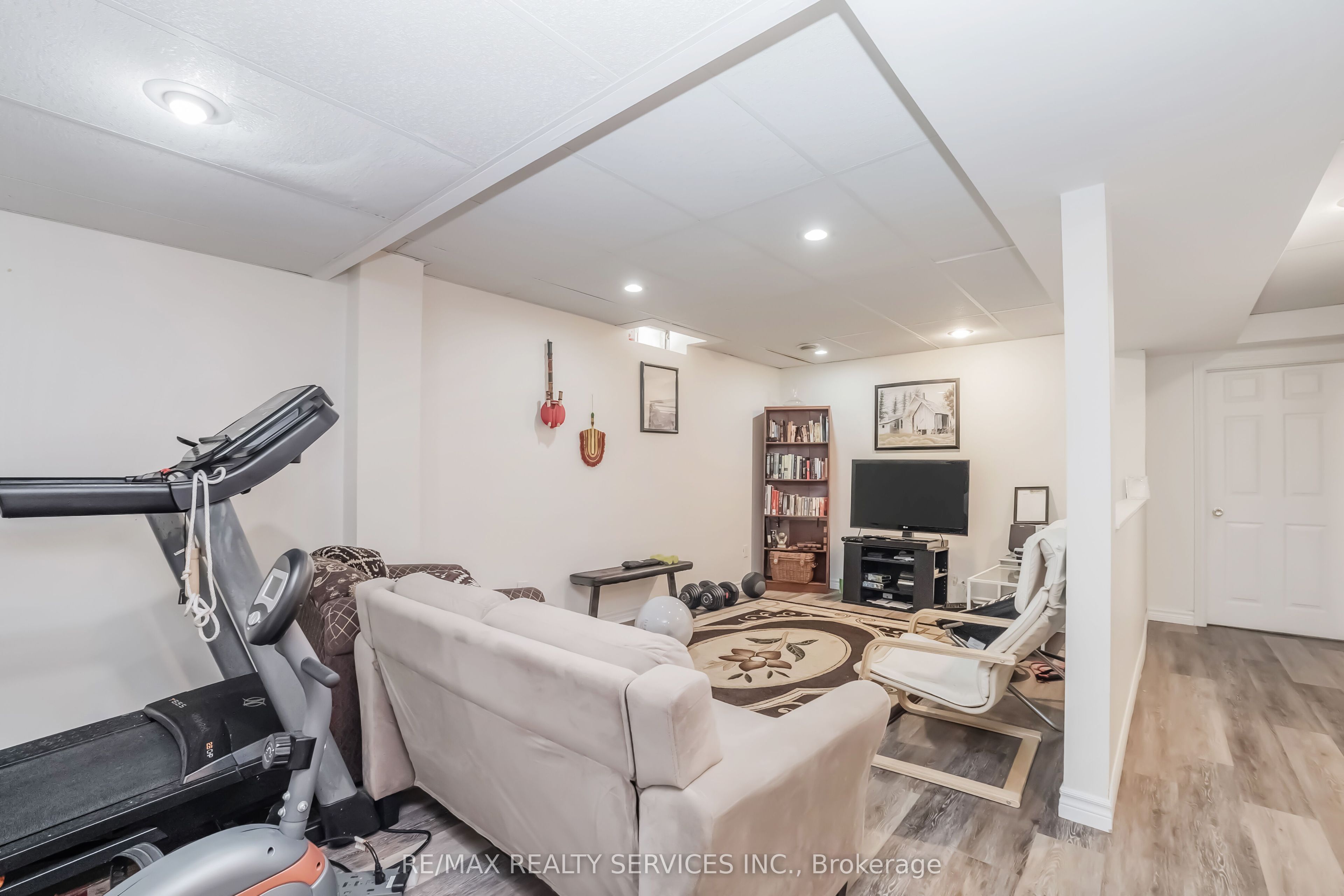 27 Colleyville Street Property Photo 34