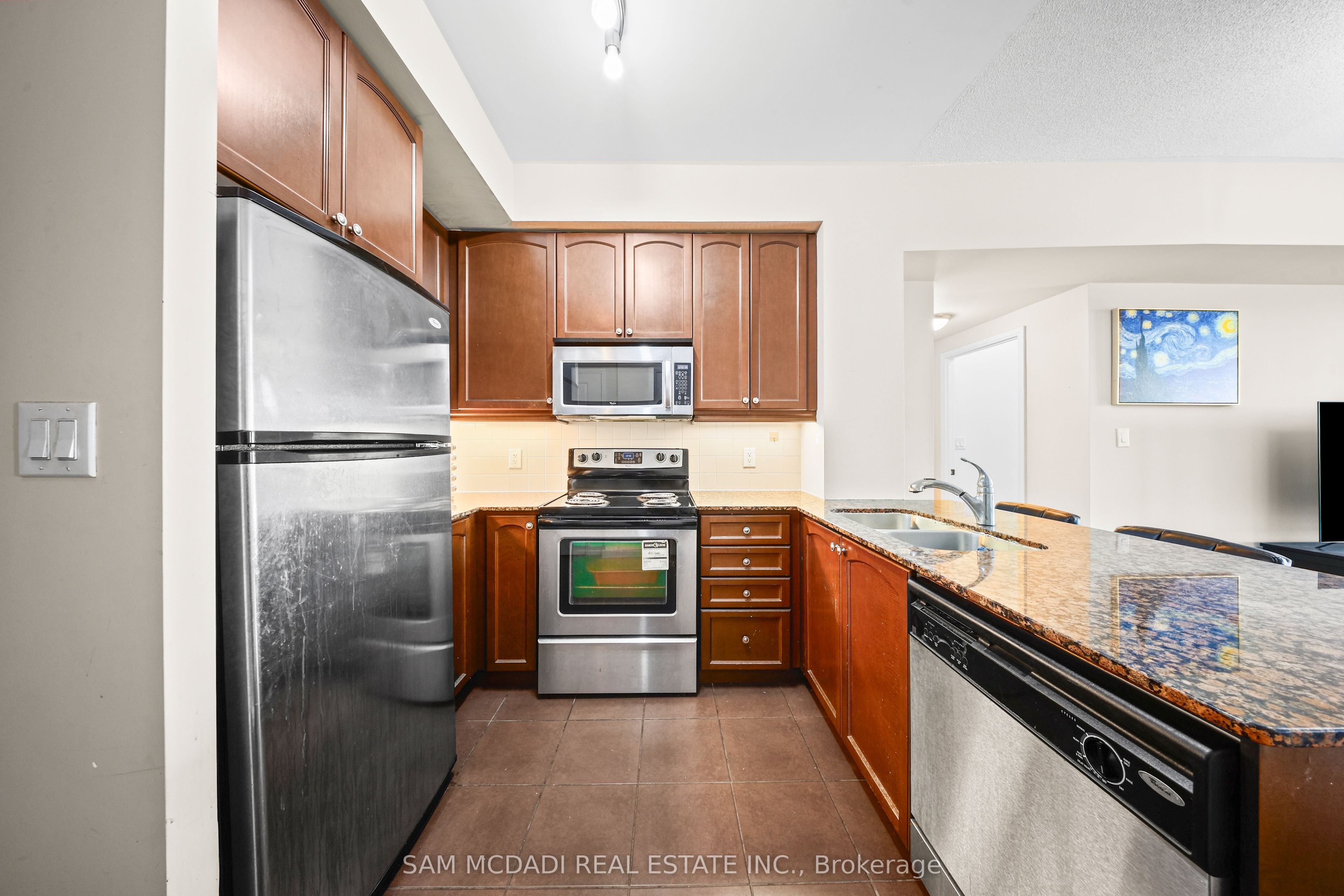 60 Absolute Avenue 2408 Property Photo 5