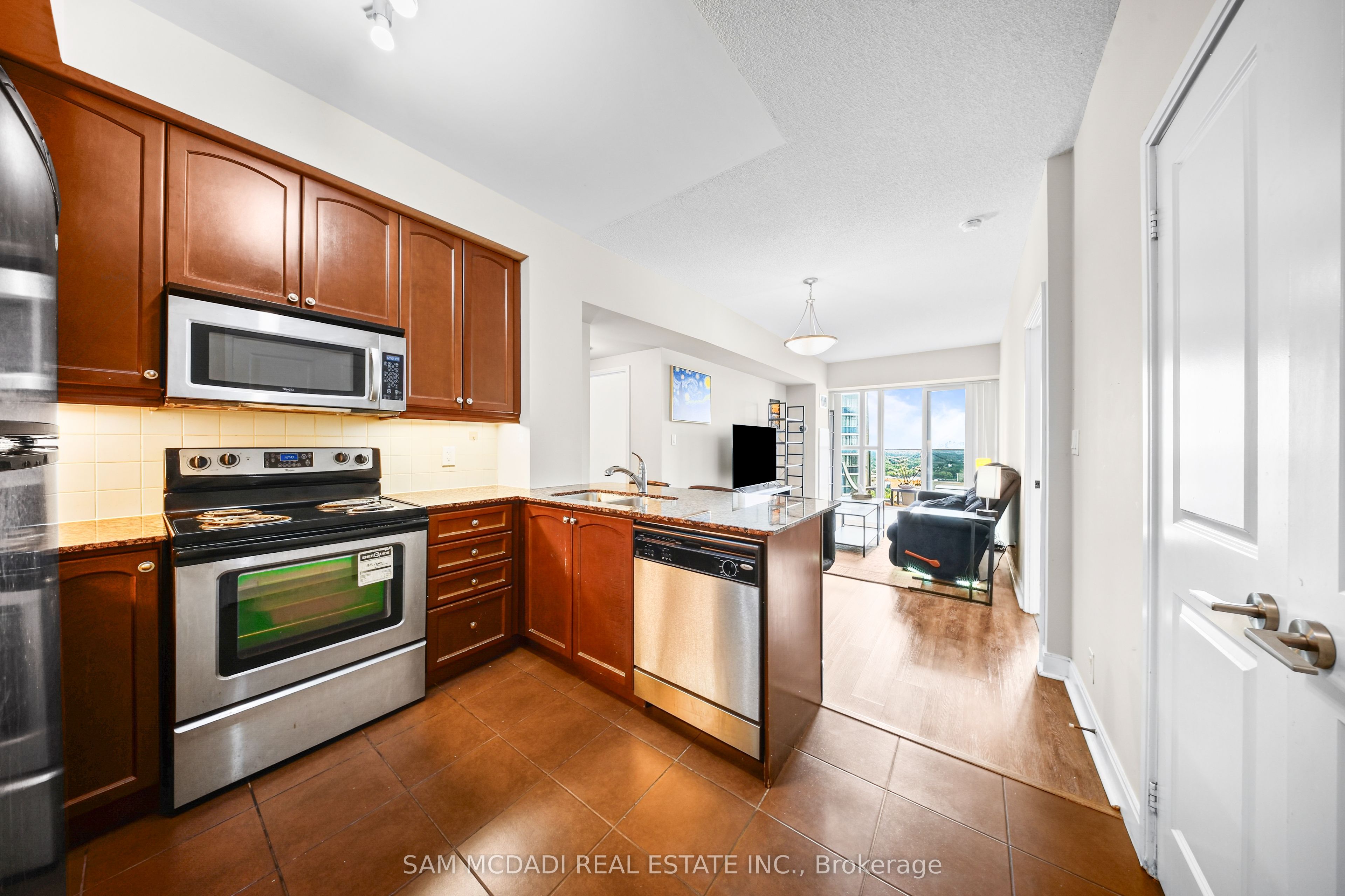 60 Absolute Avenue 2408 Property Photo 6