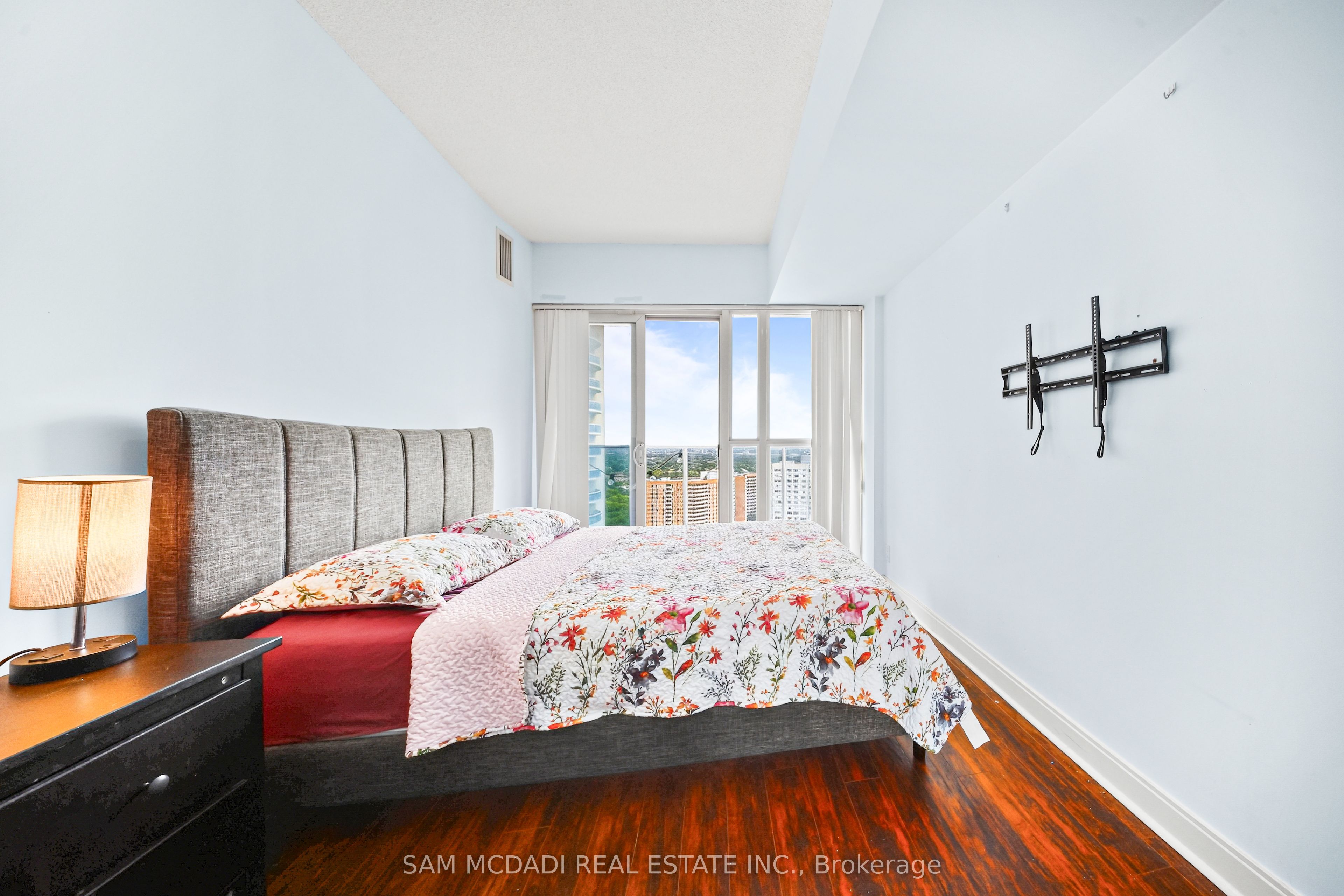60 Absolute Avenue 2408 Property Photo 13