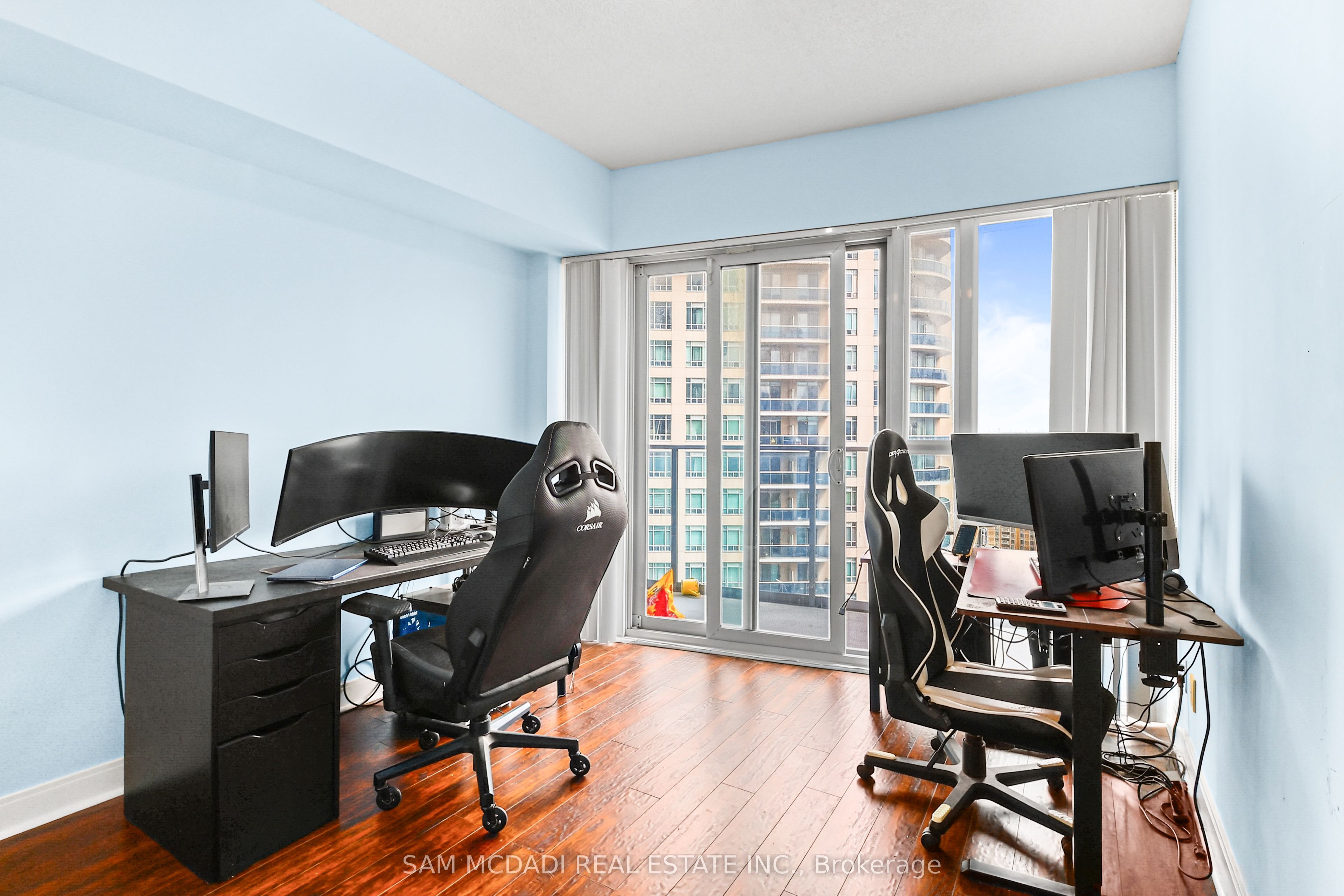 60 Absolute Avenue 2408 Property Photo 16