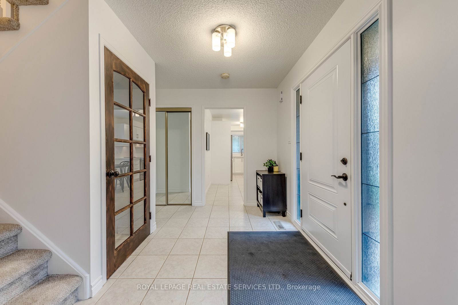 2455 New Wood Drive Property Photo 6