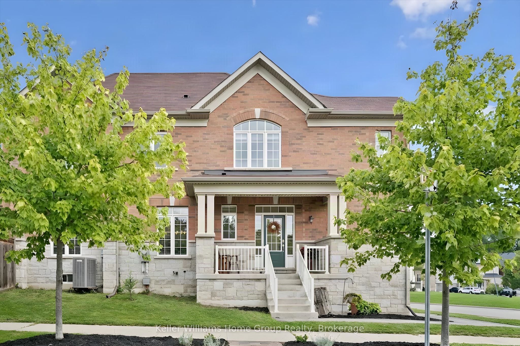 61 Ridgegate Crescent Property Photo 2