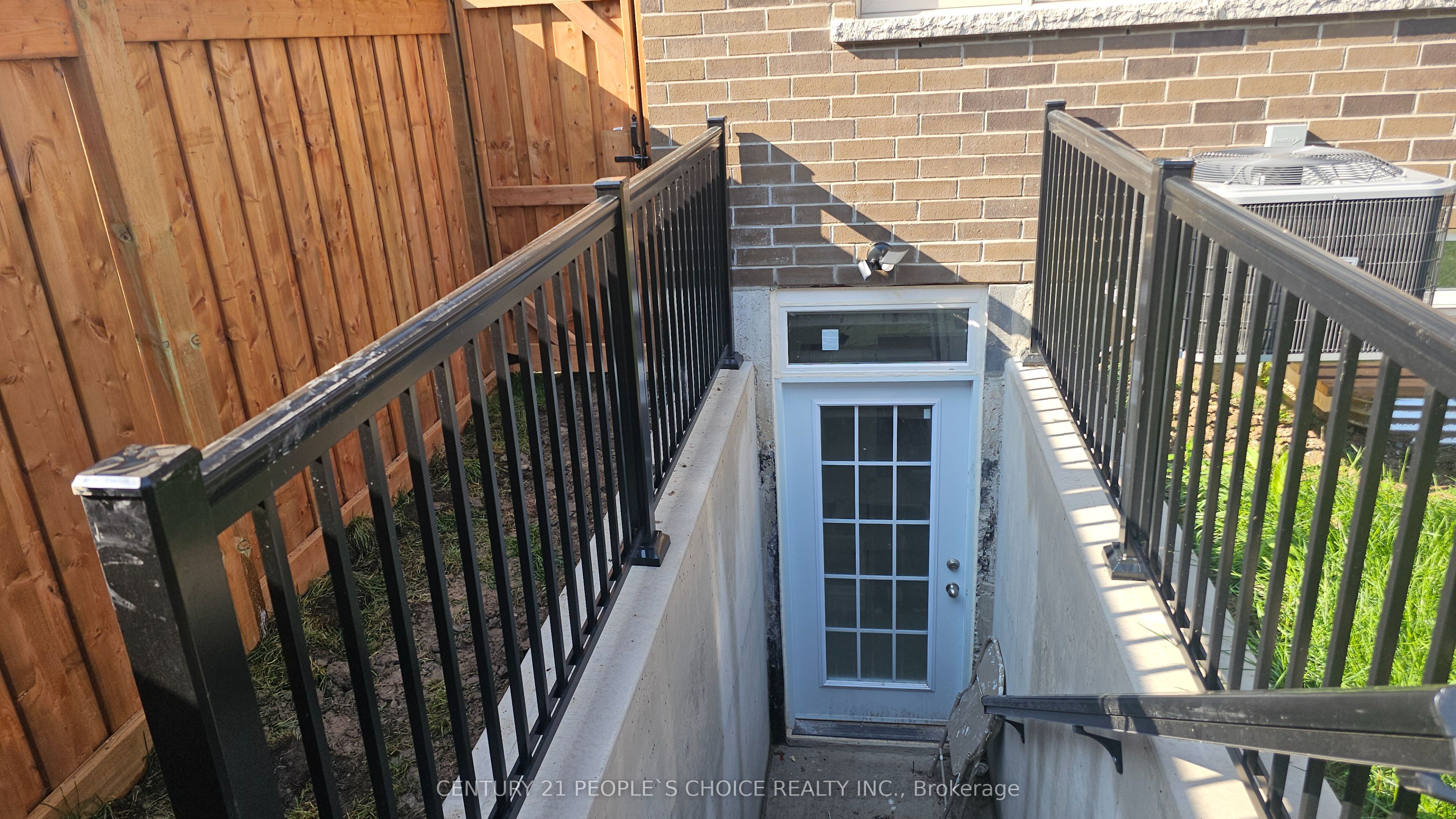 794 Apple (basement) Terrace Property Photo 3