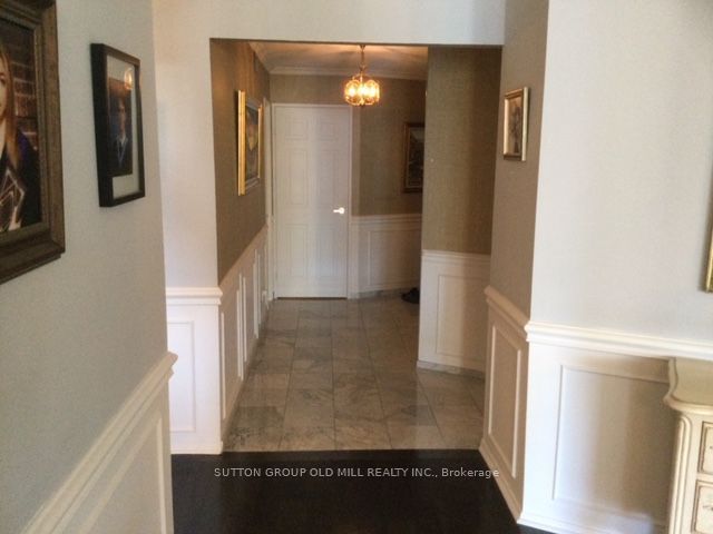 2000 Islington Avenue 412 Property Photo 2
