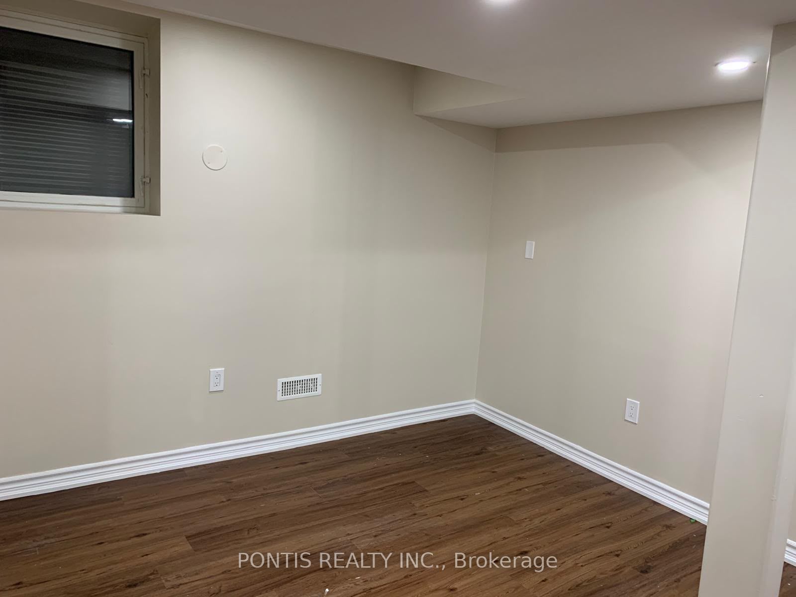 2489 Felhaber Crescent Basment Property Photo 2