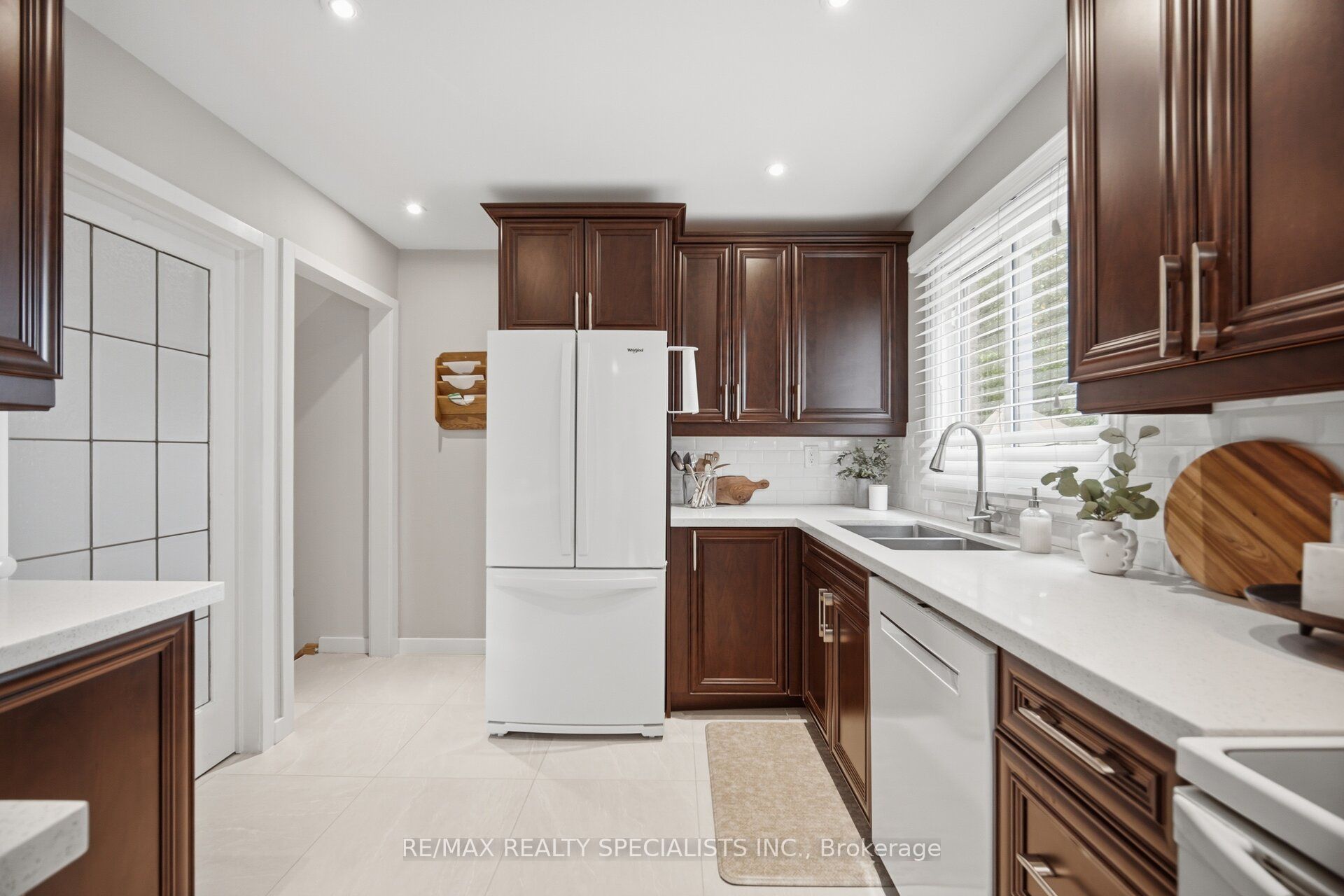 6851 Avila Road Property Photo 11